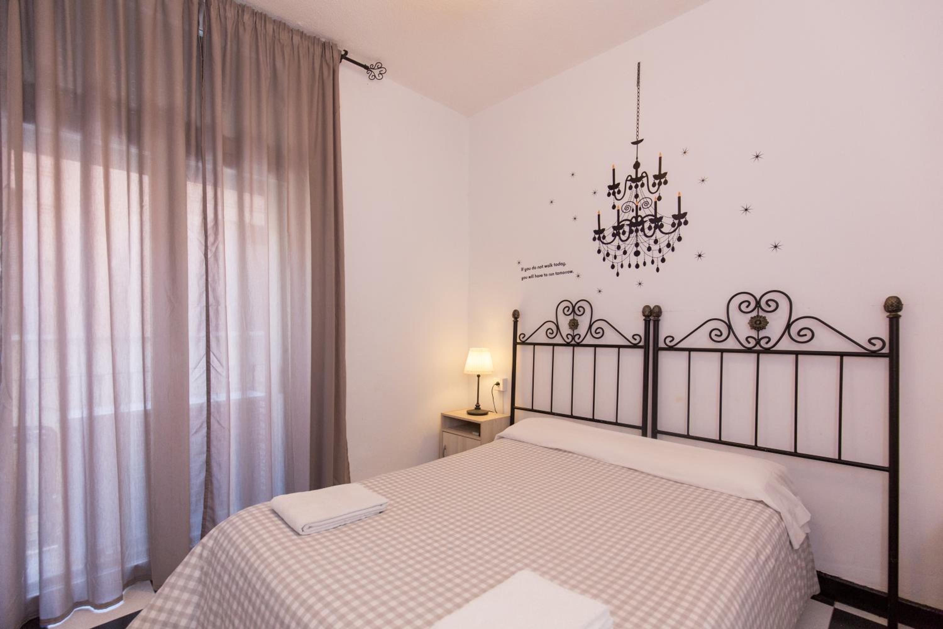 Habitación Doble o con Dos Camas con Baño Compartido