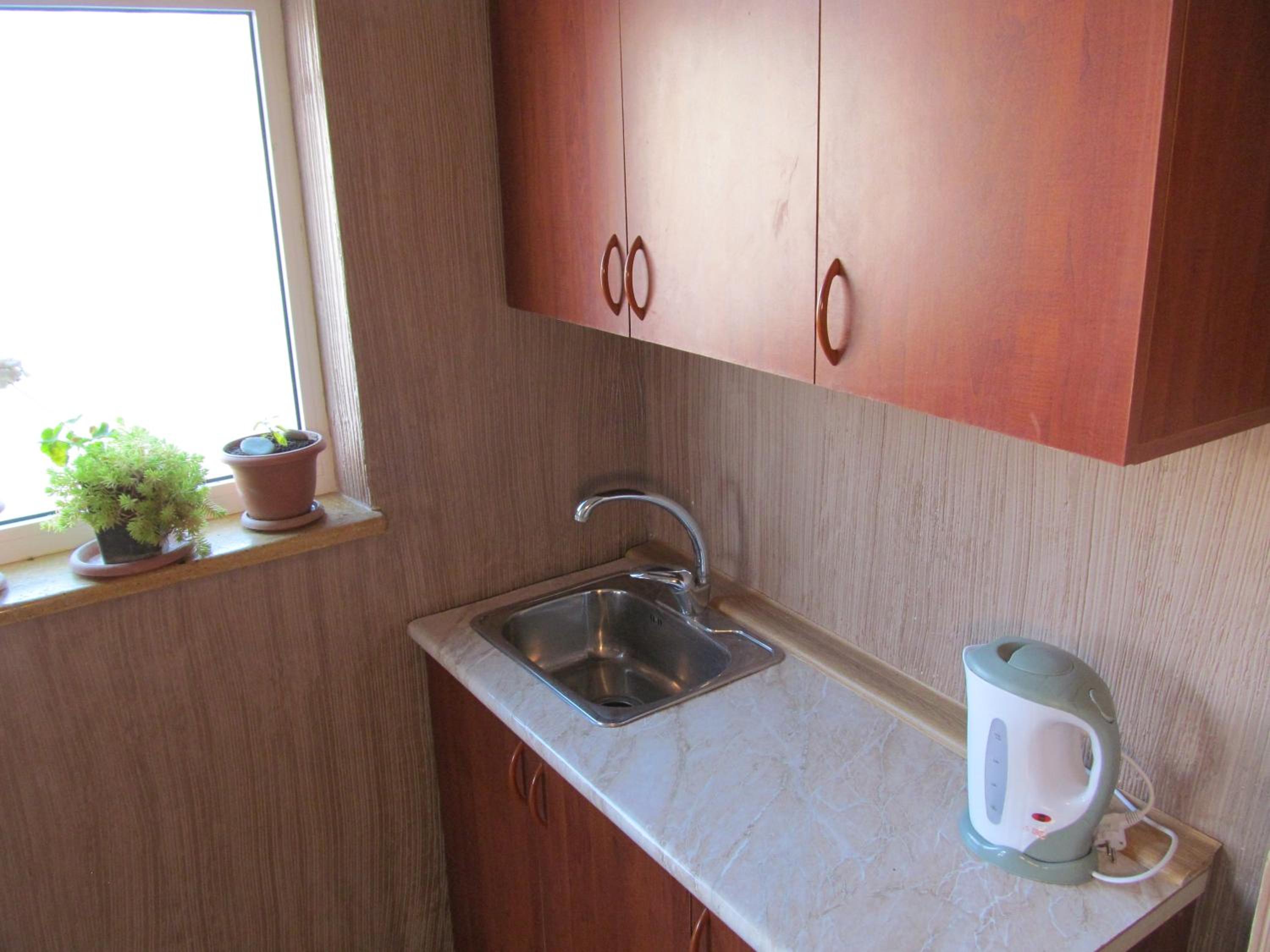 Twin Room with Private Bathroom photo 3