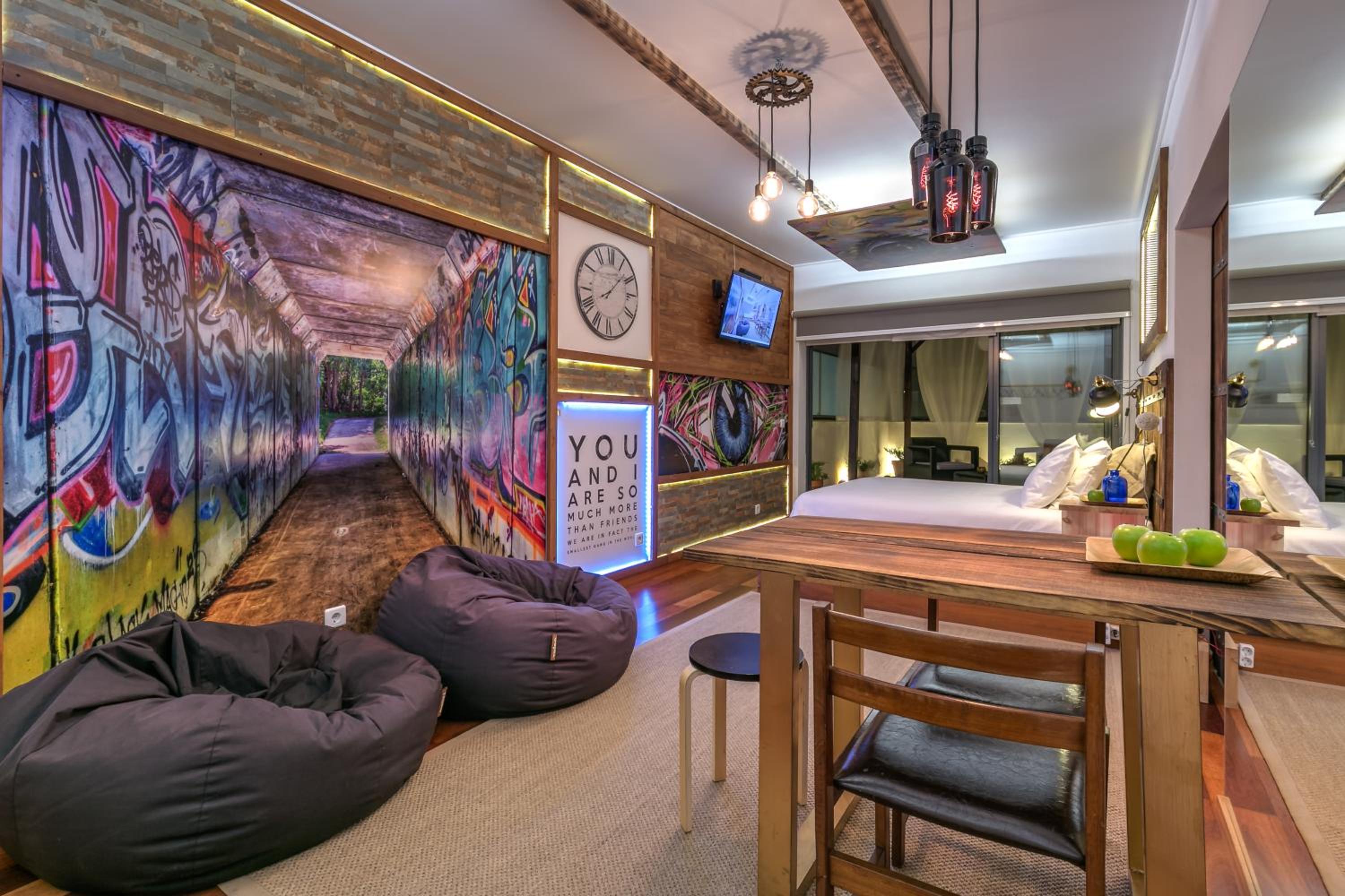 Studio Apartment - Photo 4