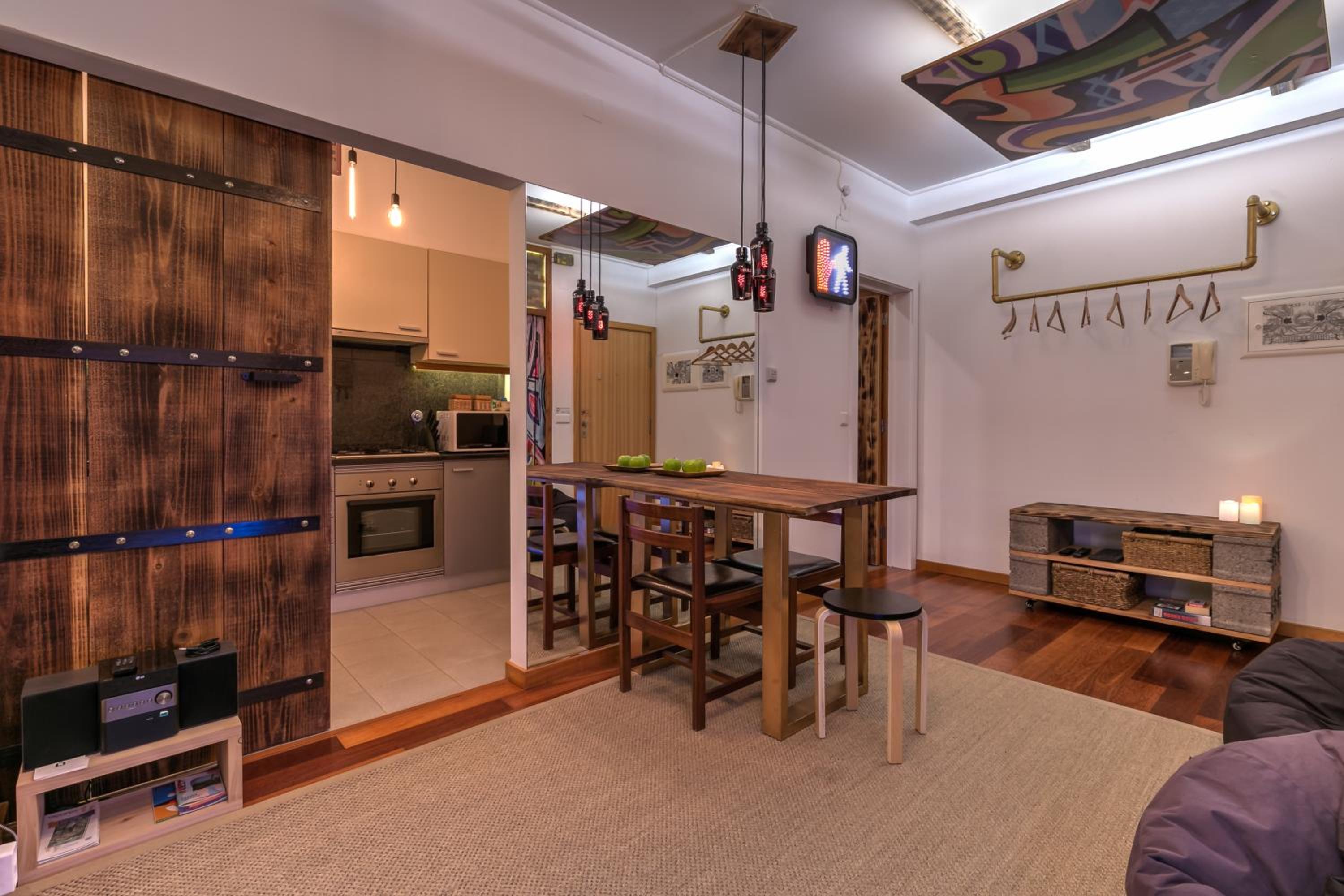 Studio Apartment - Photo 9