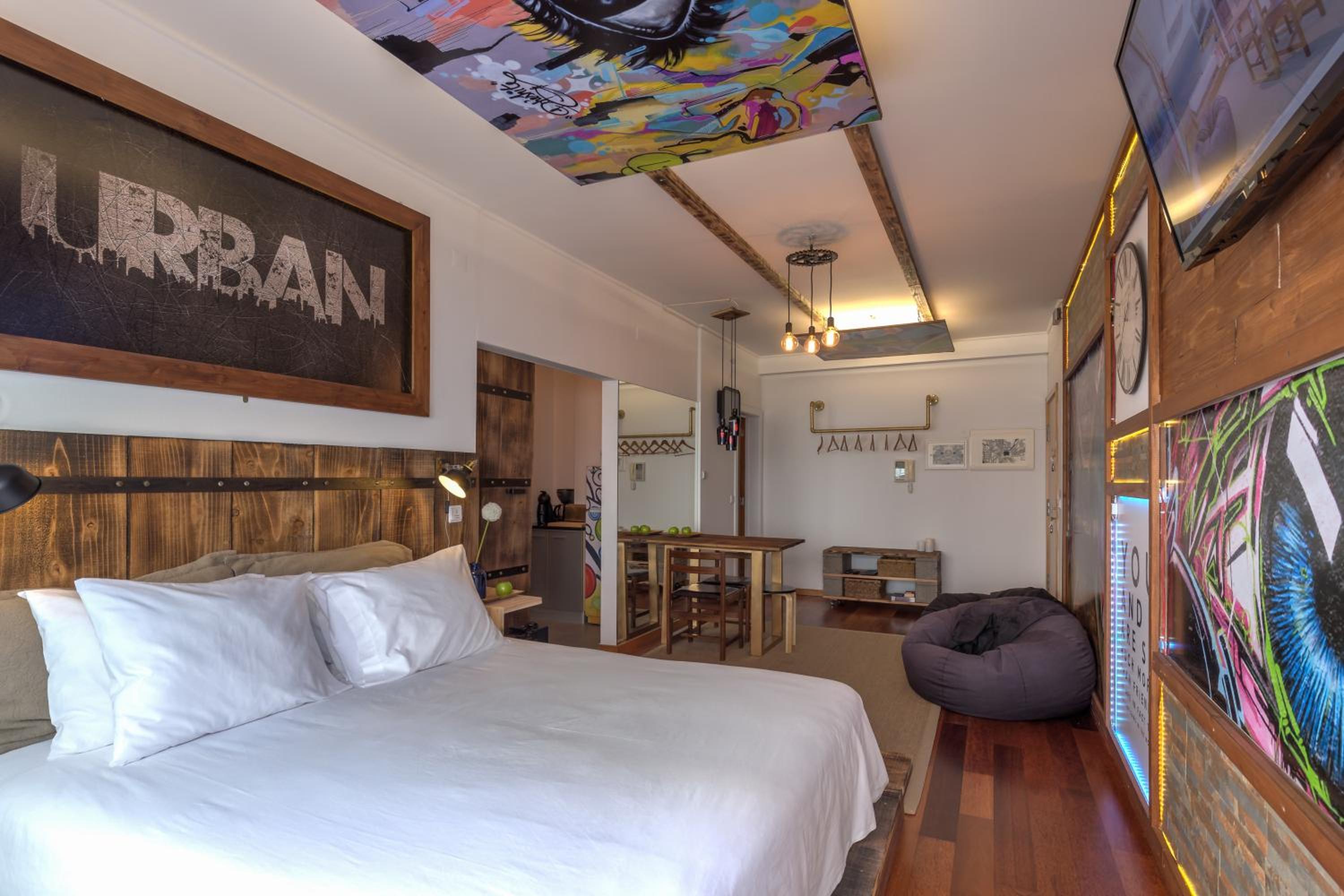 Studio Apartment - Photo 10