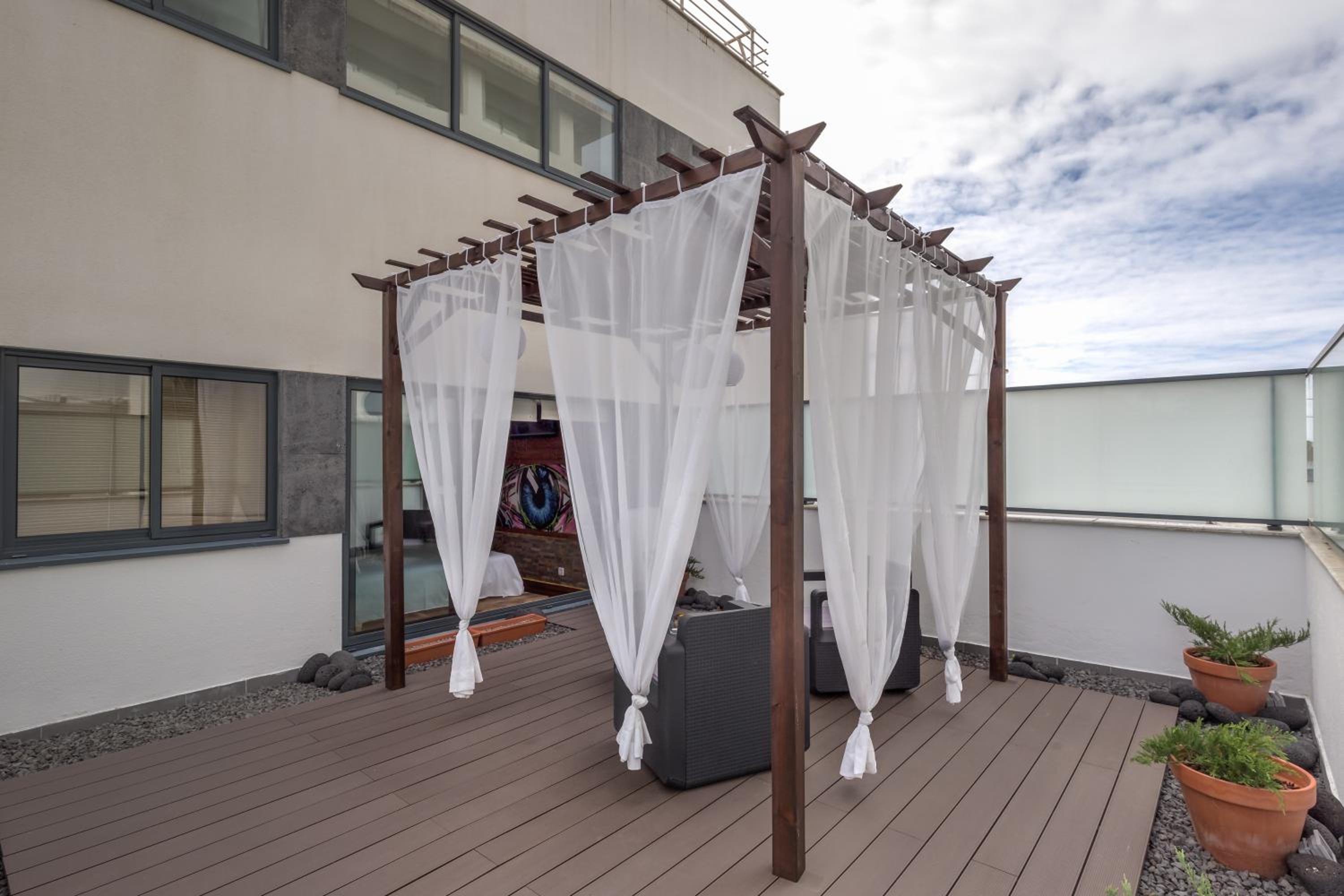 Studio Apartment - Photo 14
