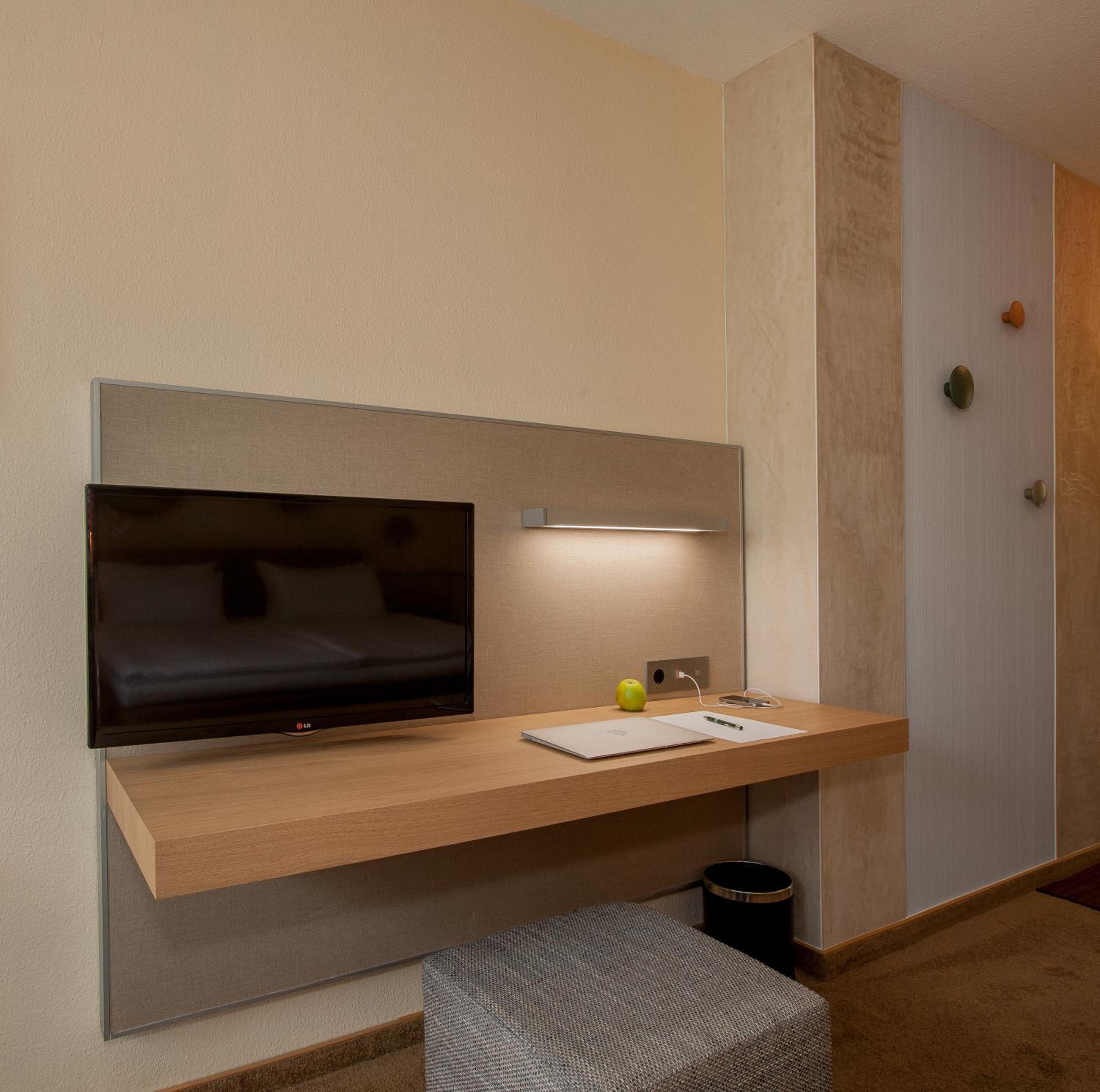 Double Room - Photo 5