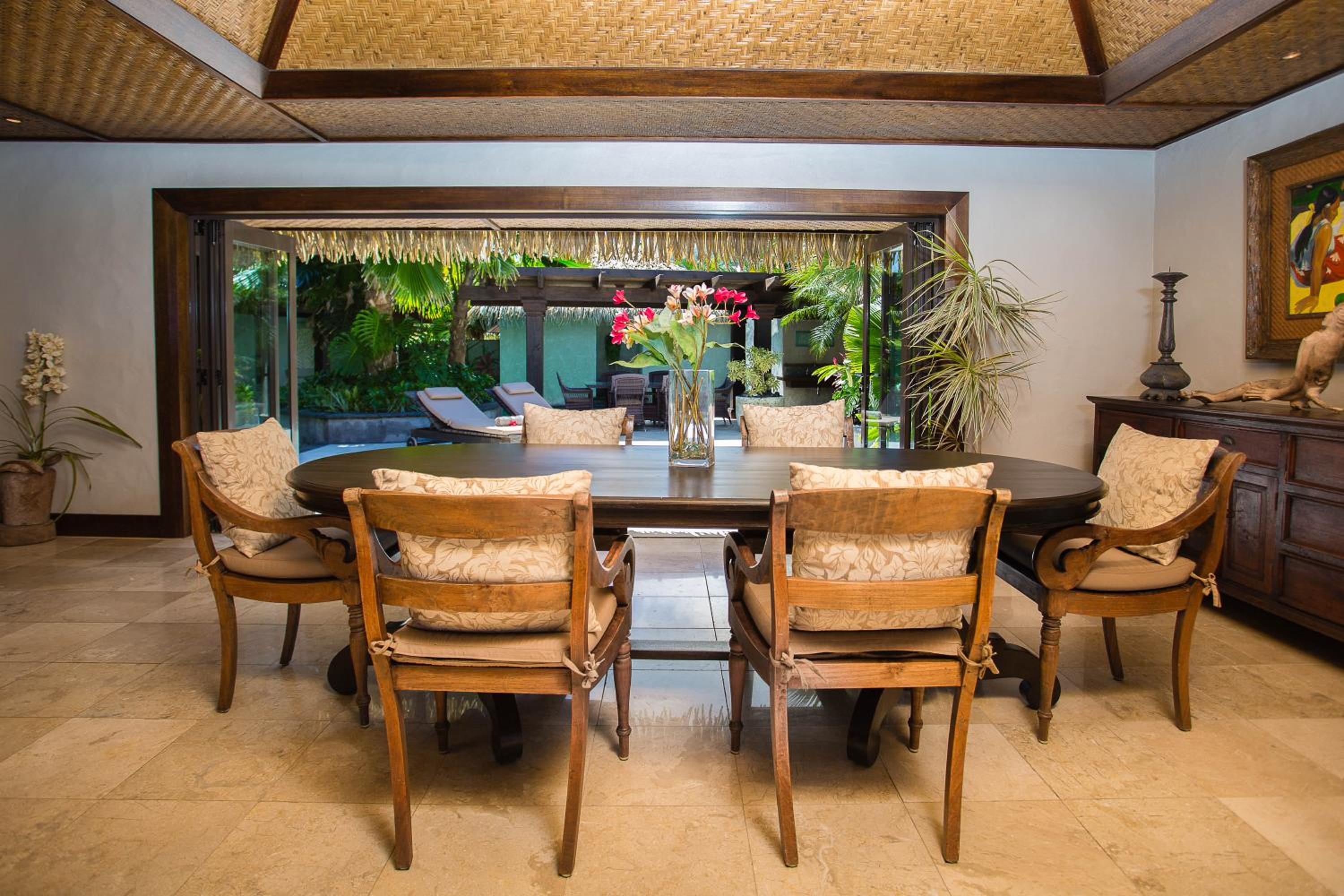 Presidential Beachfront Villa (Three Bedroom) photo 3