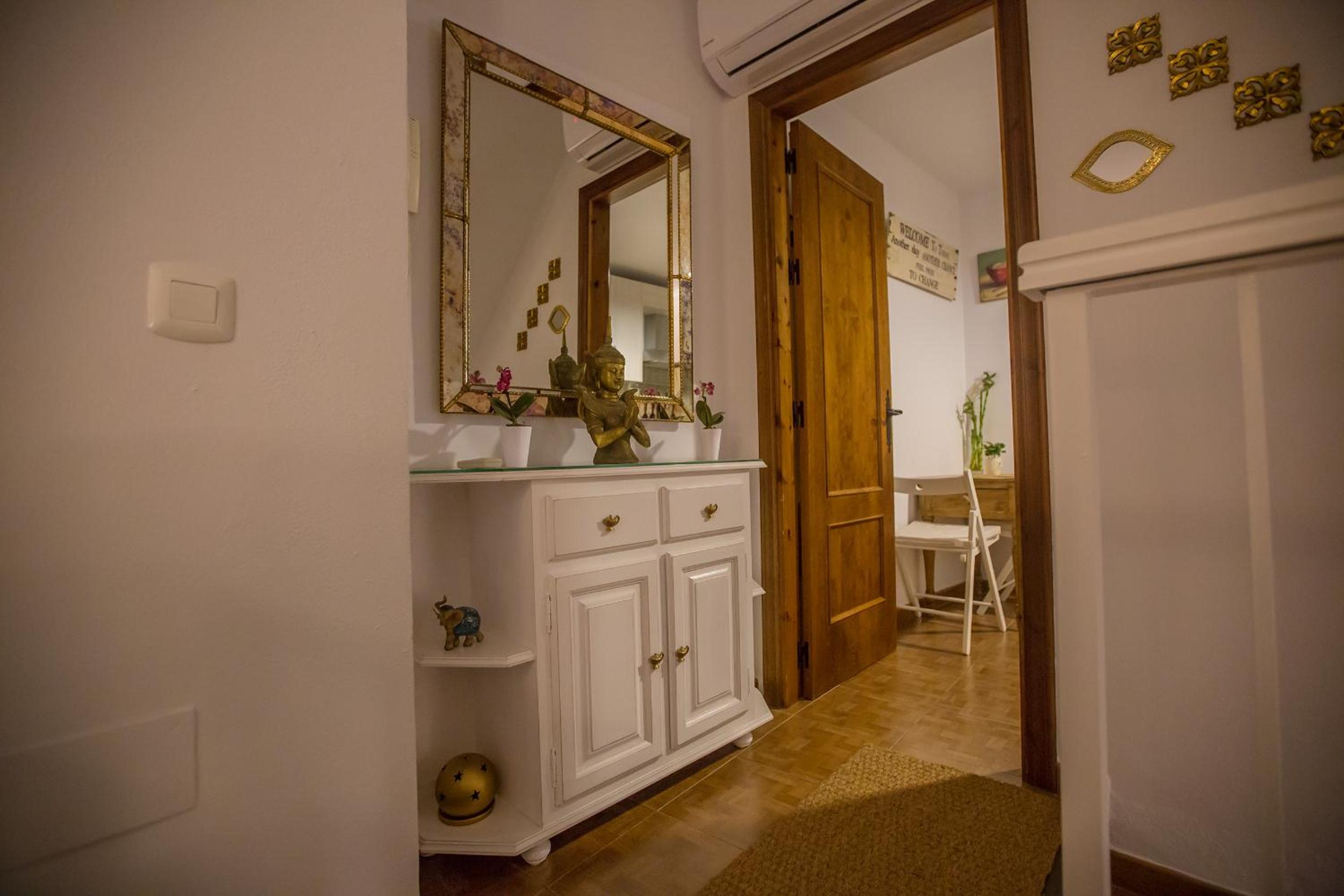 Two-Bedroom Apartment - Photo 26