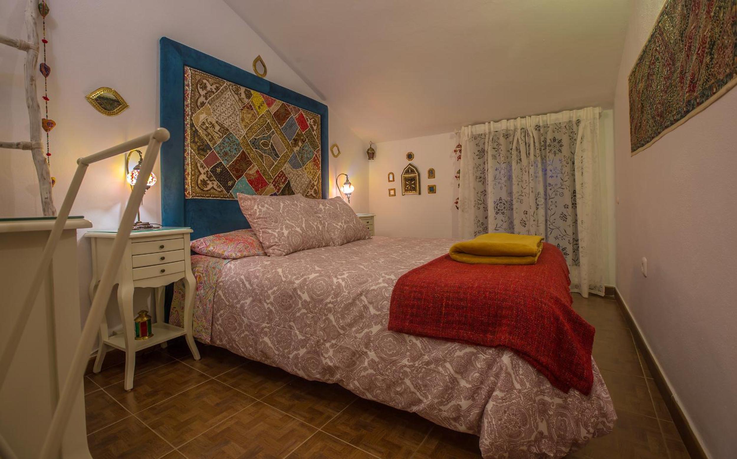 Two-Bedroom Apartment - Photo 2