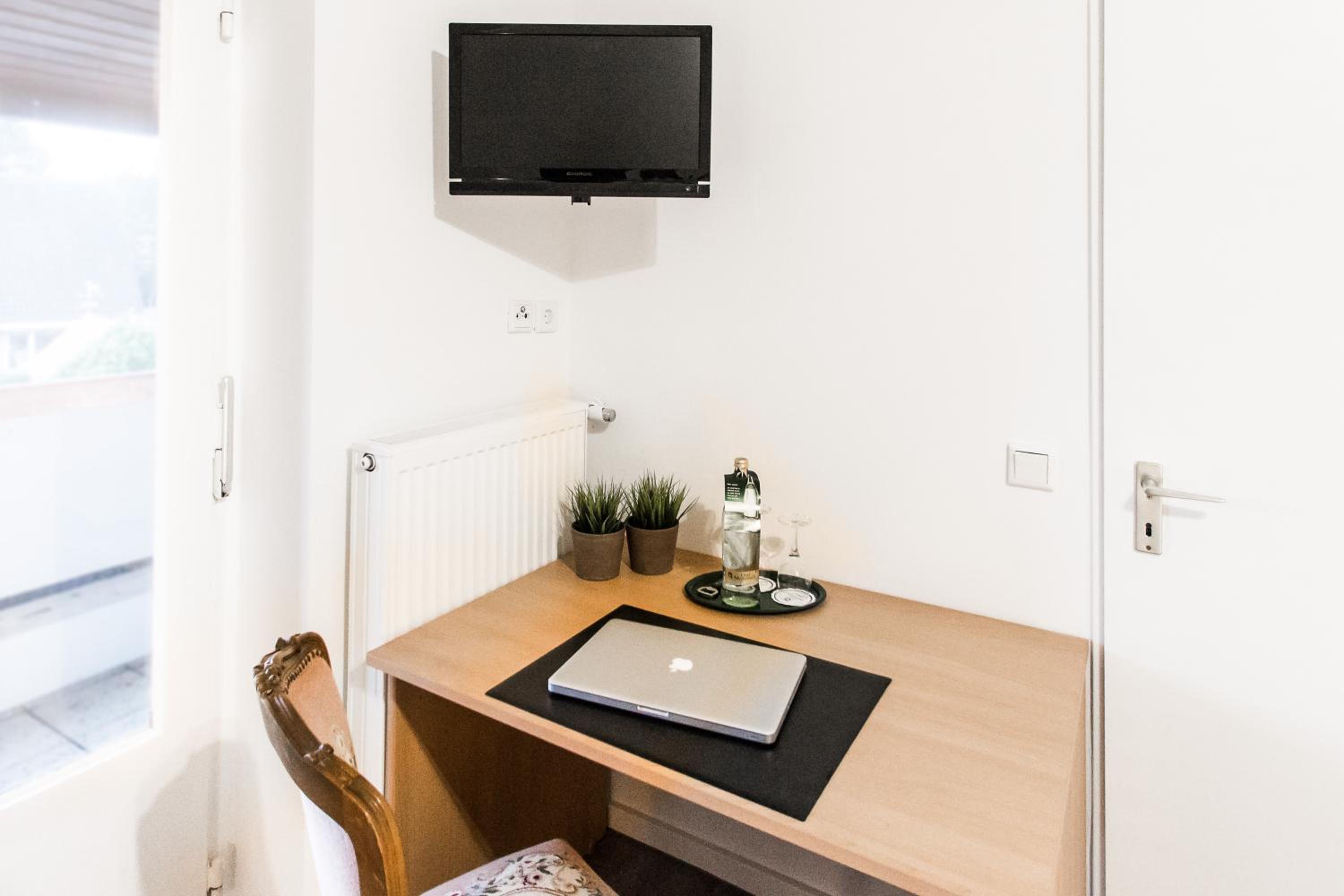 Double Room with Balcony photo 3