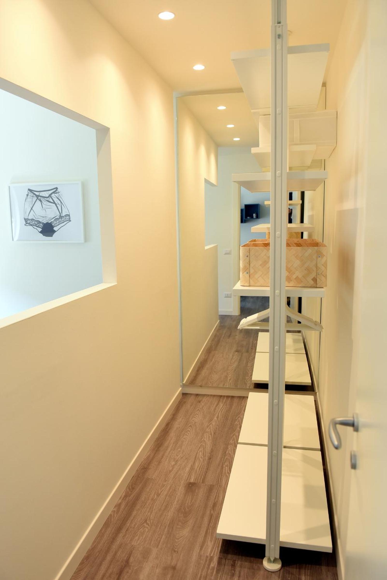 One-Bedroom Apartment - Photo 6