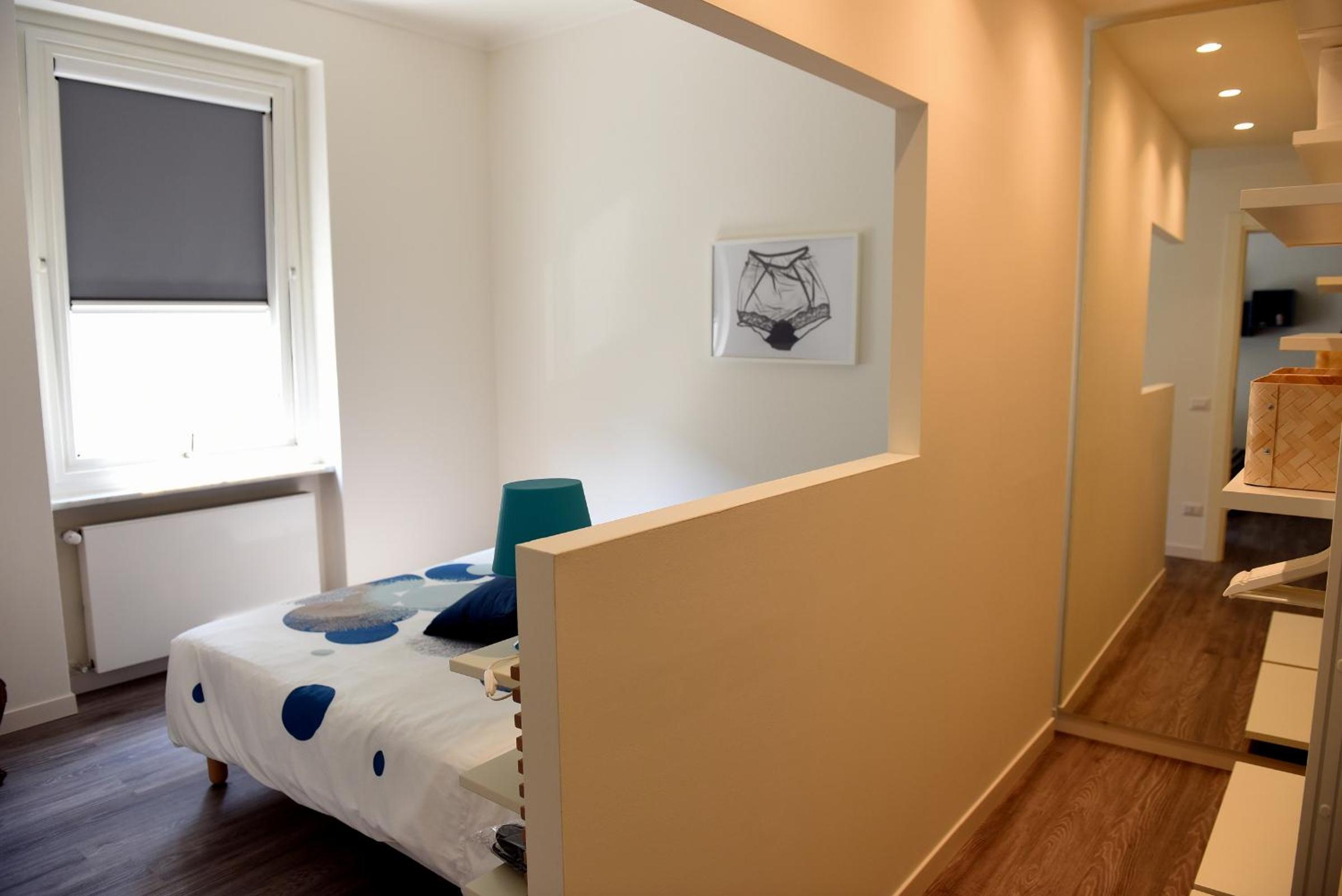 One-Bedroom Apartment - Photo 12