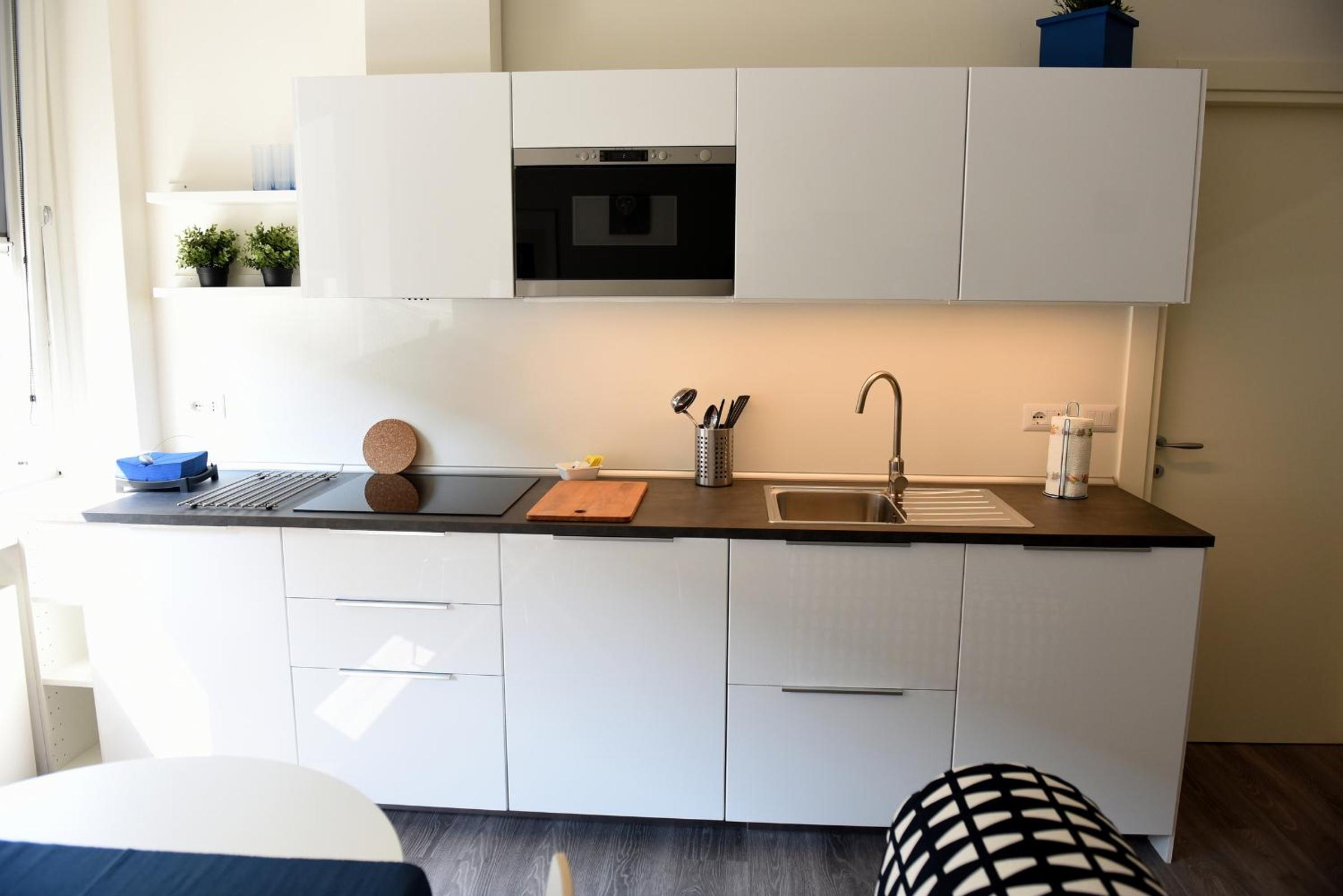 One-Bedroom Apartment - Photo 7