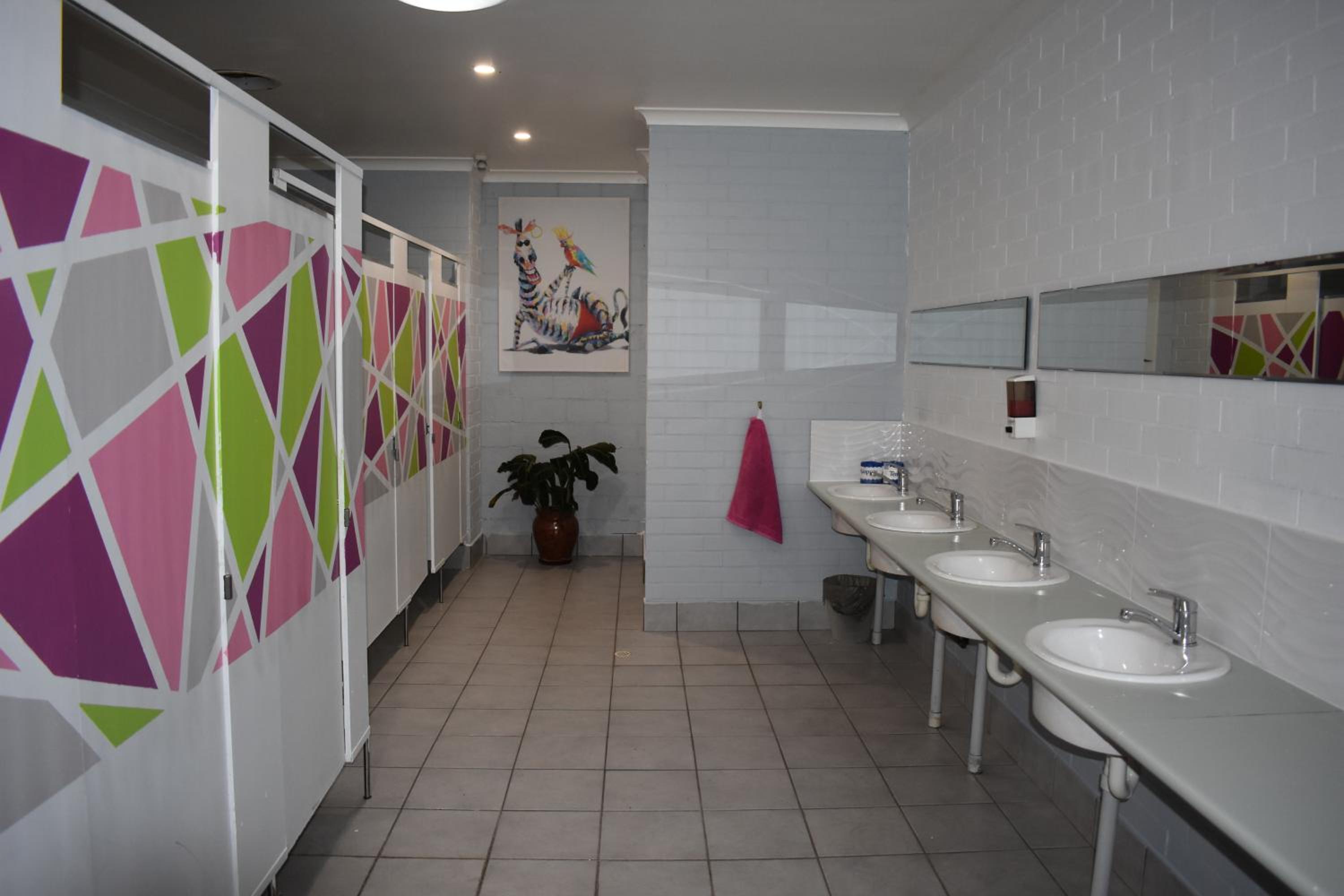 Double Room with Shared Bathroom photo 2