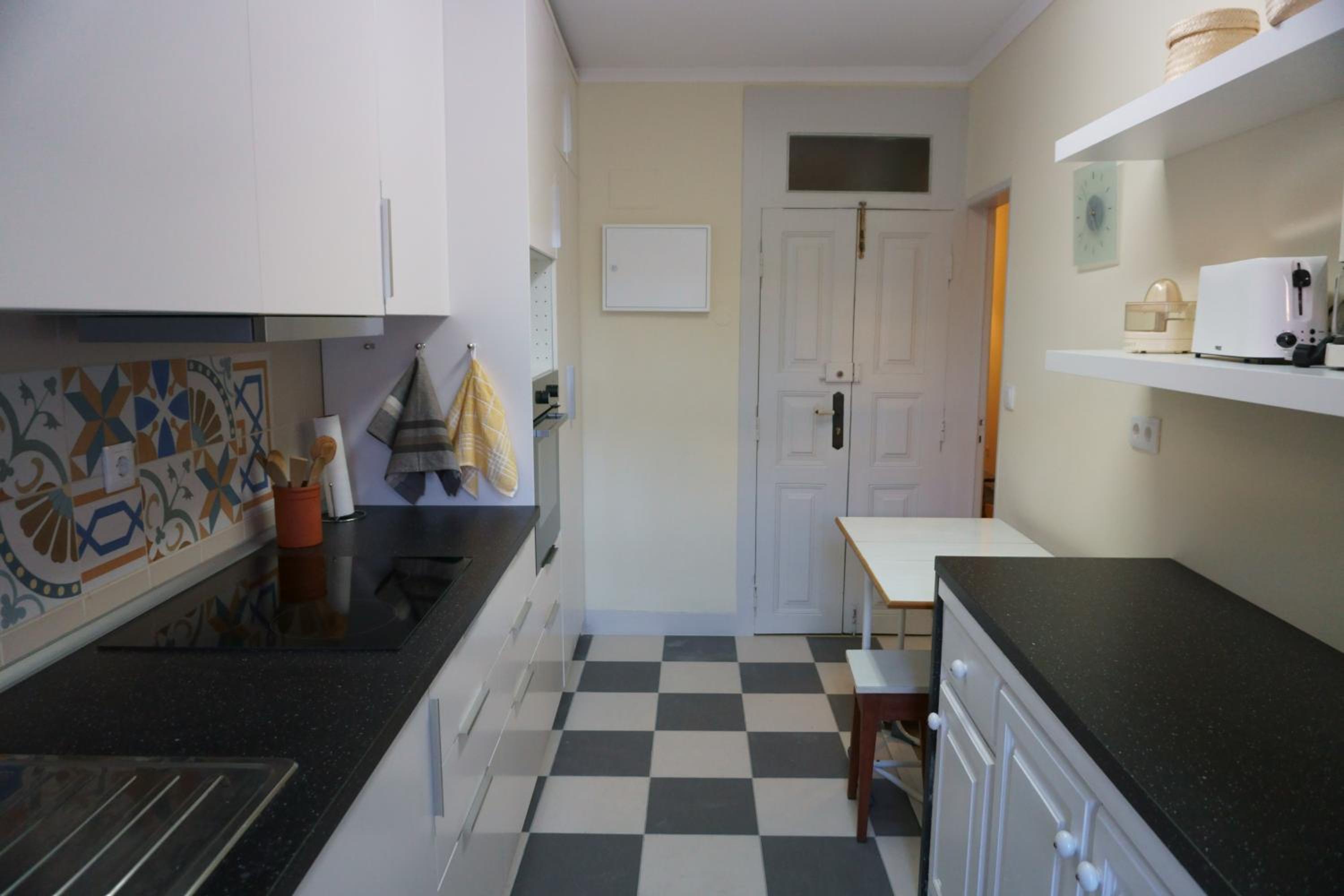 Two-Bedroom Apartment - Photo 8