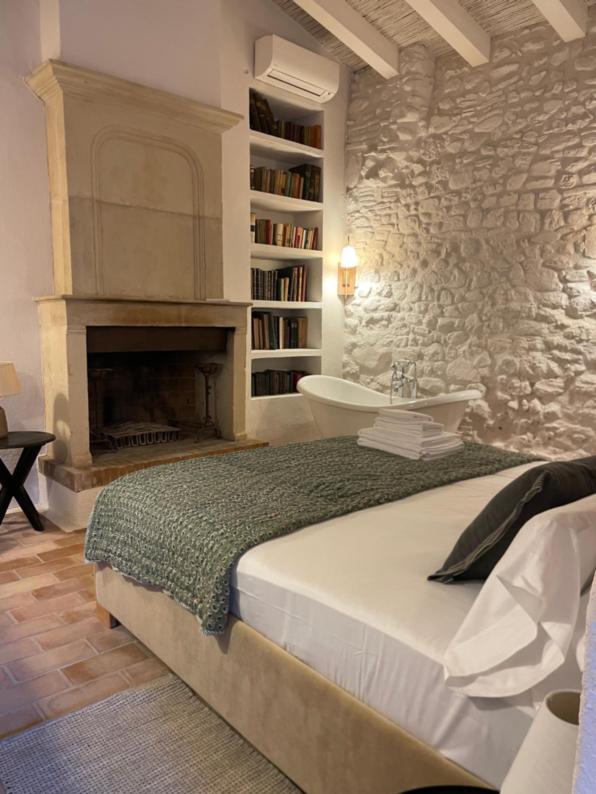 Deluxe Double Room with Bath photo 1