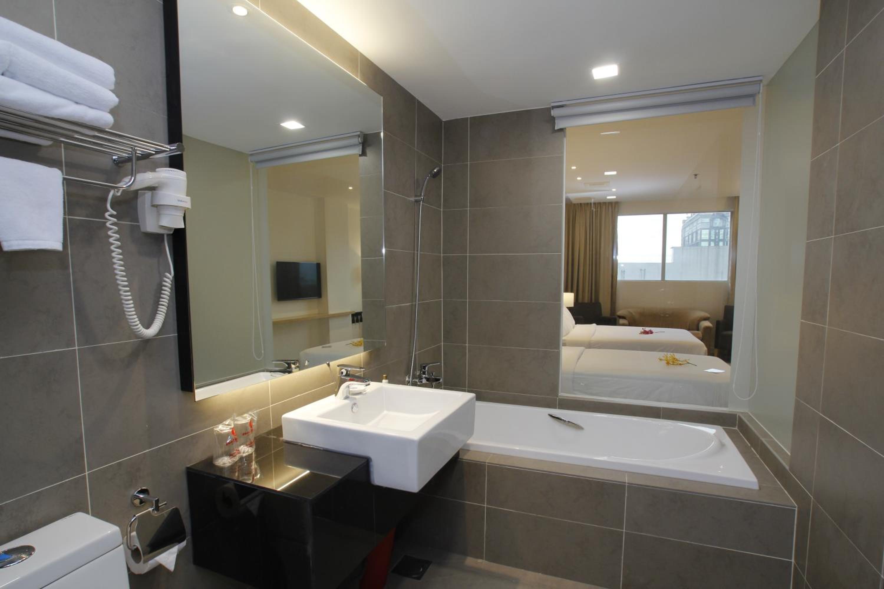 Deluxe Quadruple Room
