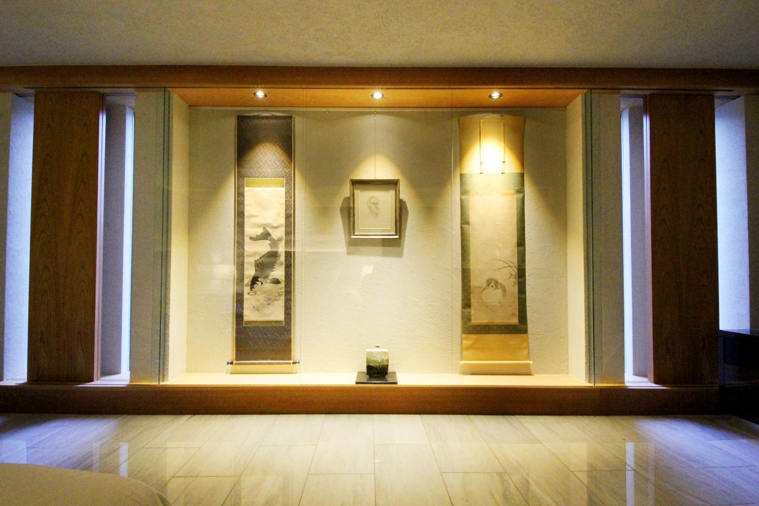 Three-Bedroom House - Photo 32