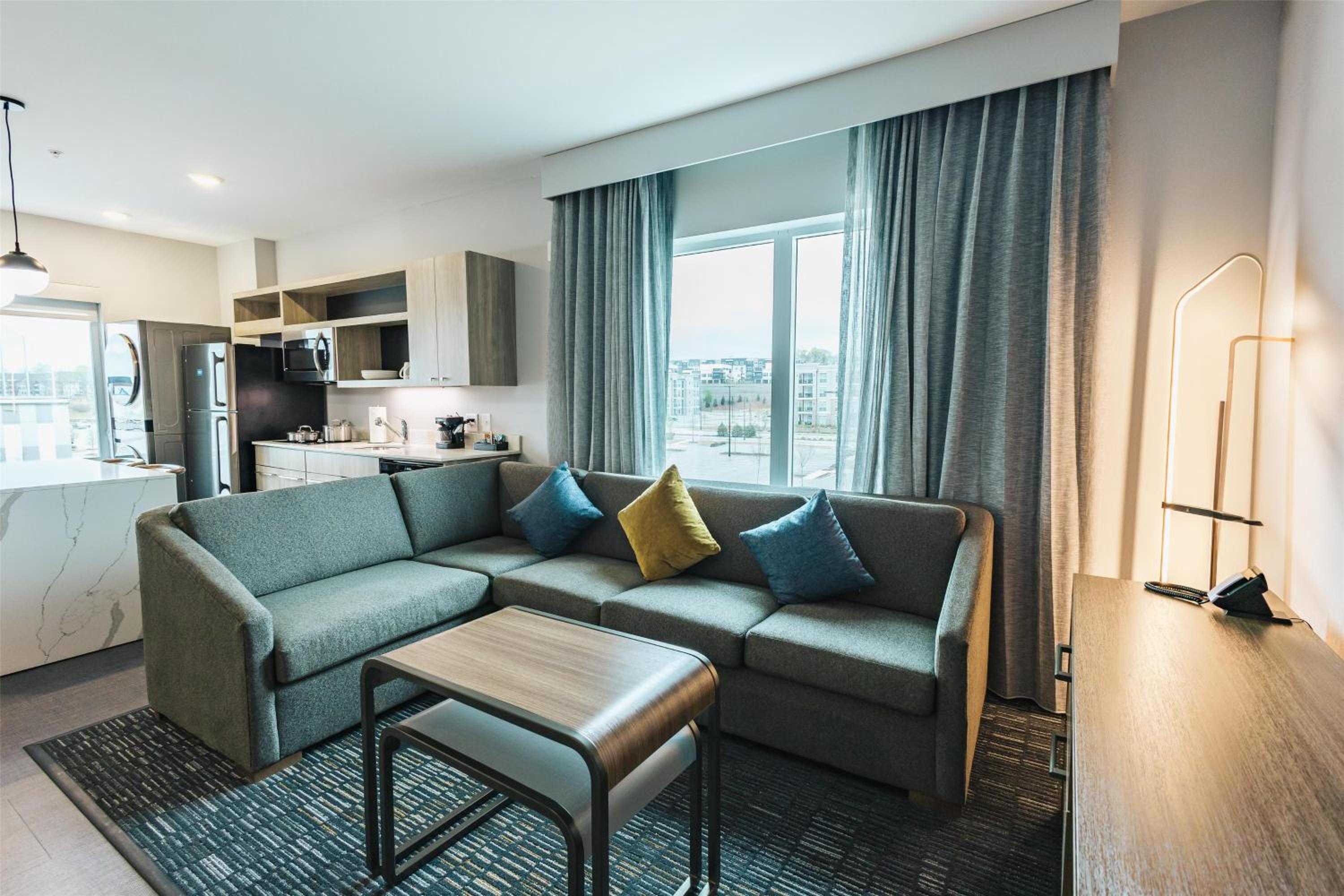 One-Bedroom King Suite photo 1