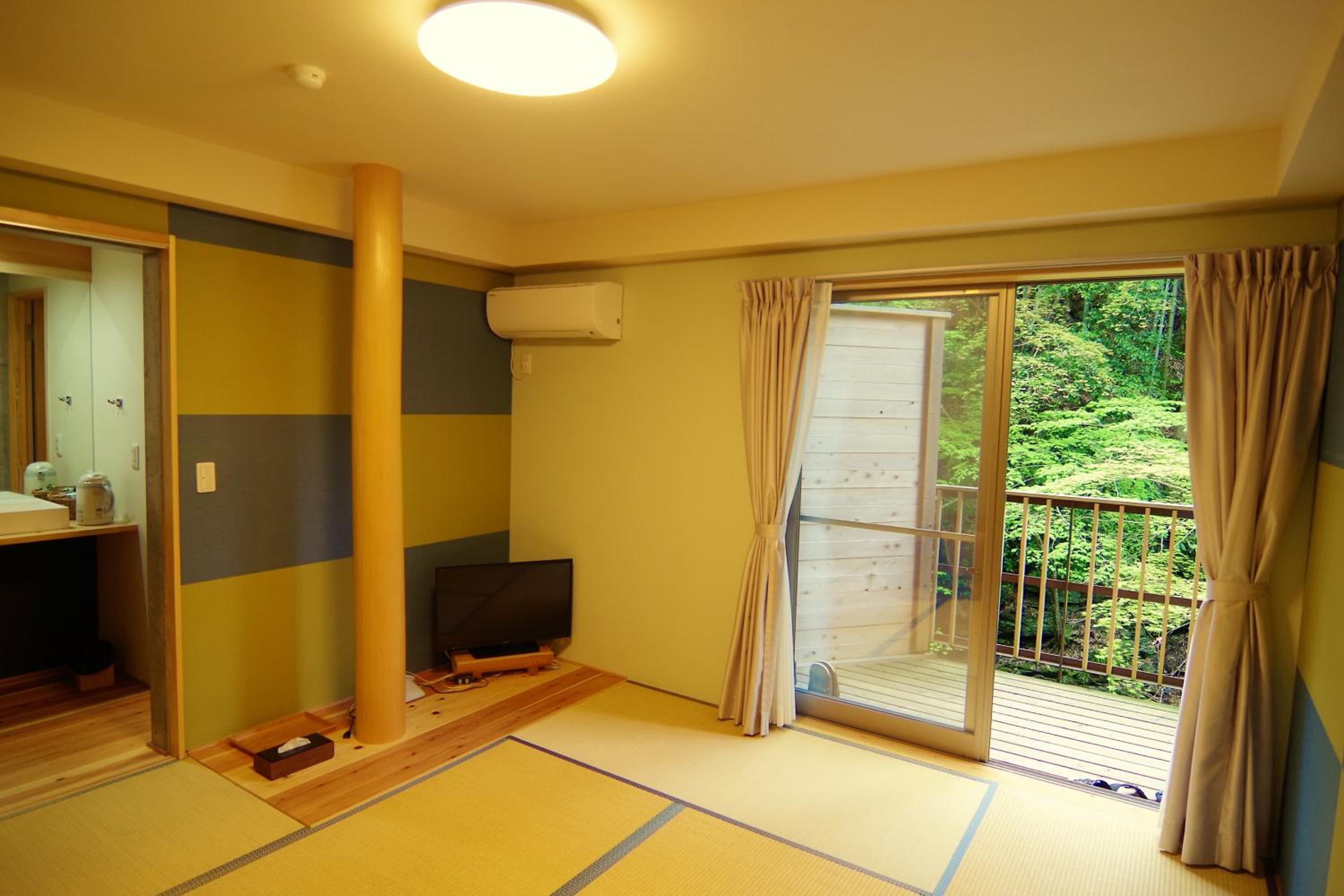 Superior Japanese-Style Room With River View And Shared Bath Room photo 2