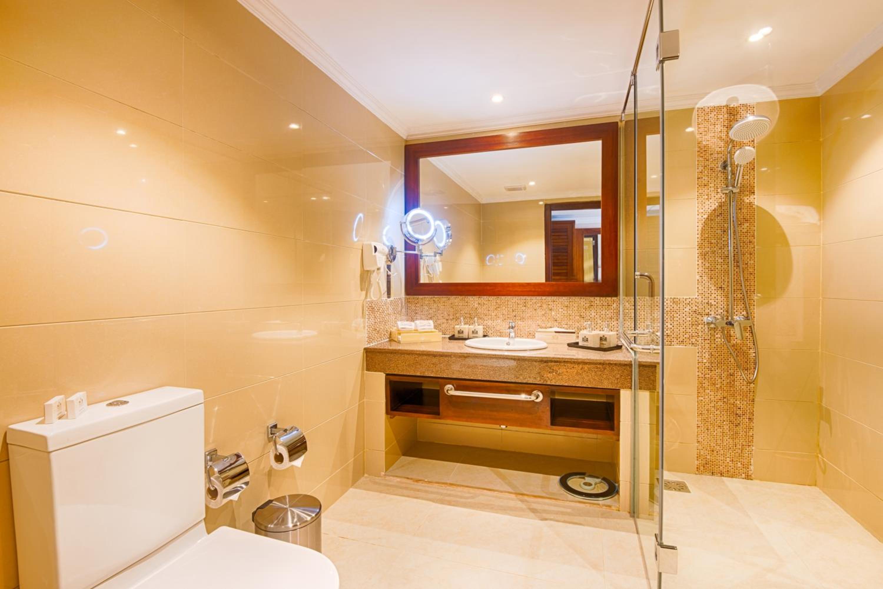 DELUXE KING OR TWIN ROOM photo 2