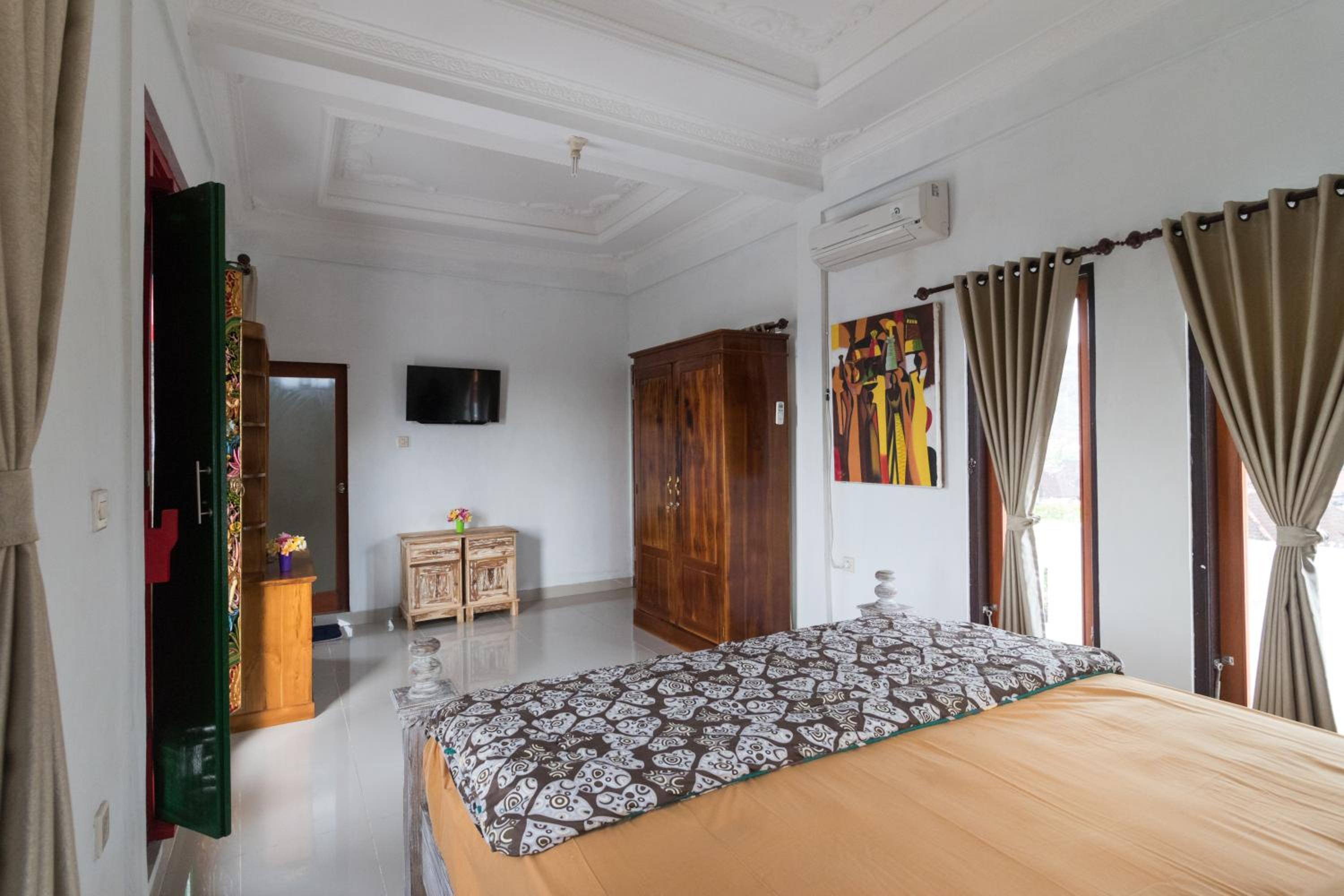 Deluxe Double Room with Balcony and Sea View photo 2