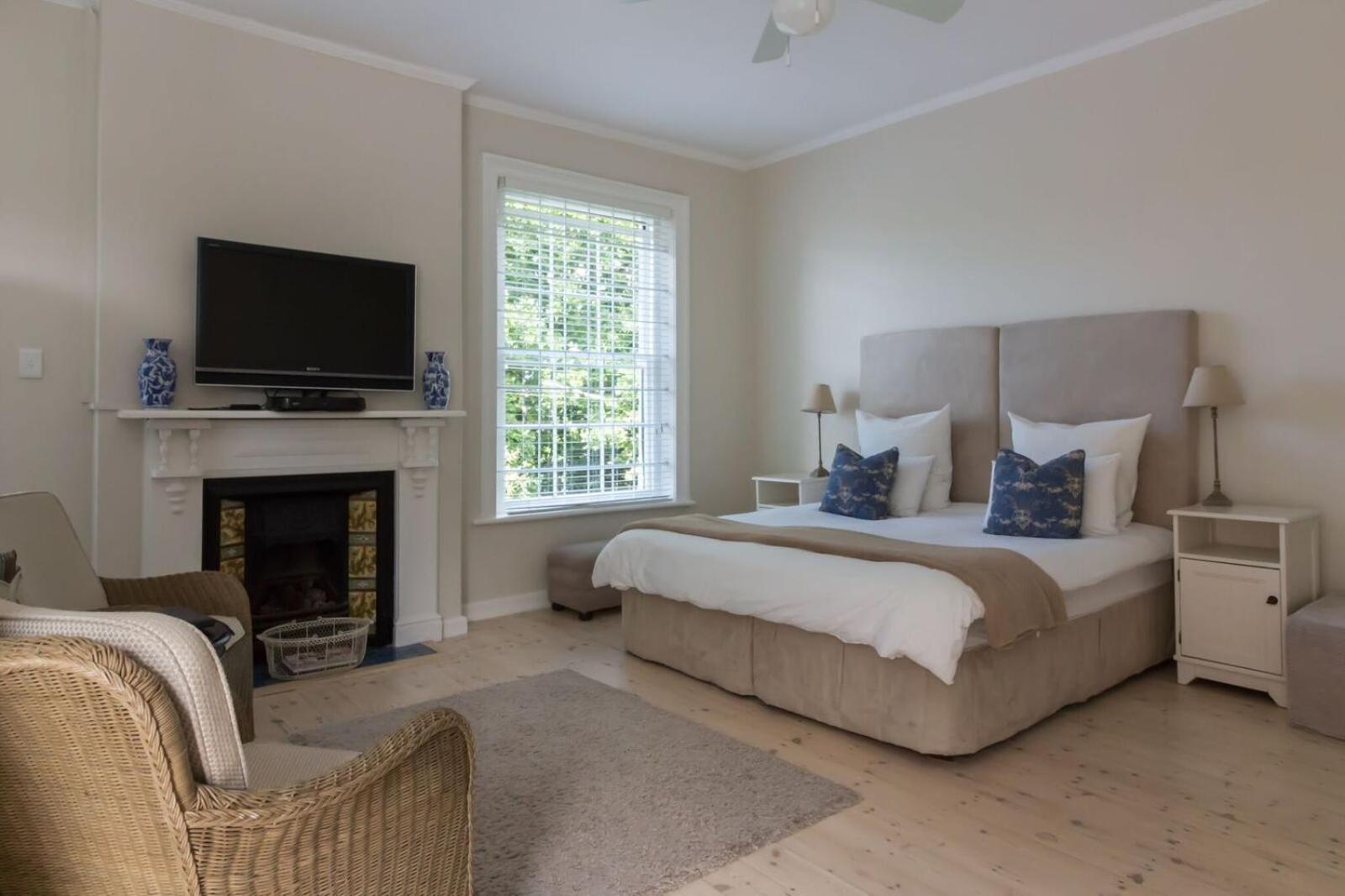 Upstairs Suite