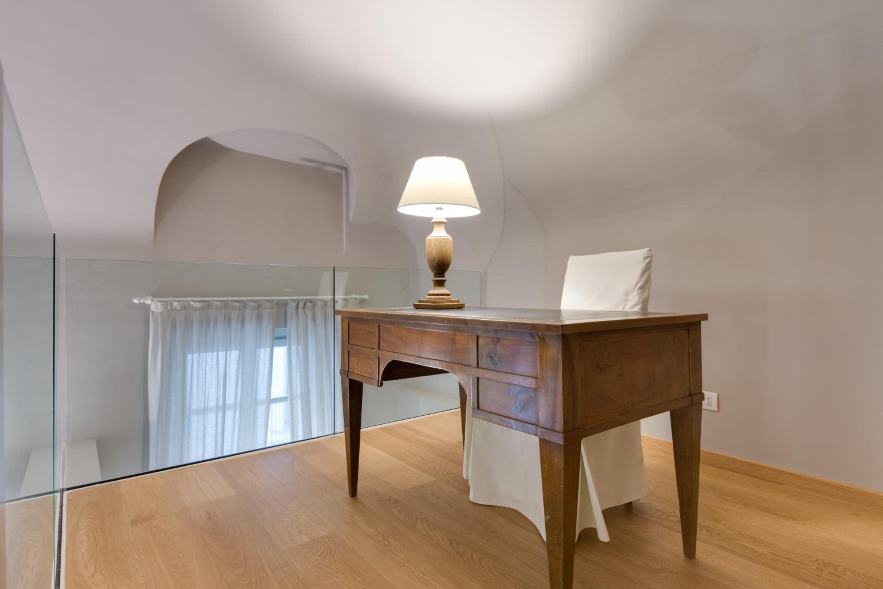 Apartment with Balcony - Photo 24