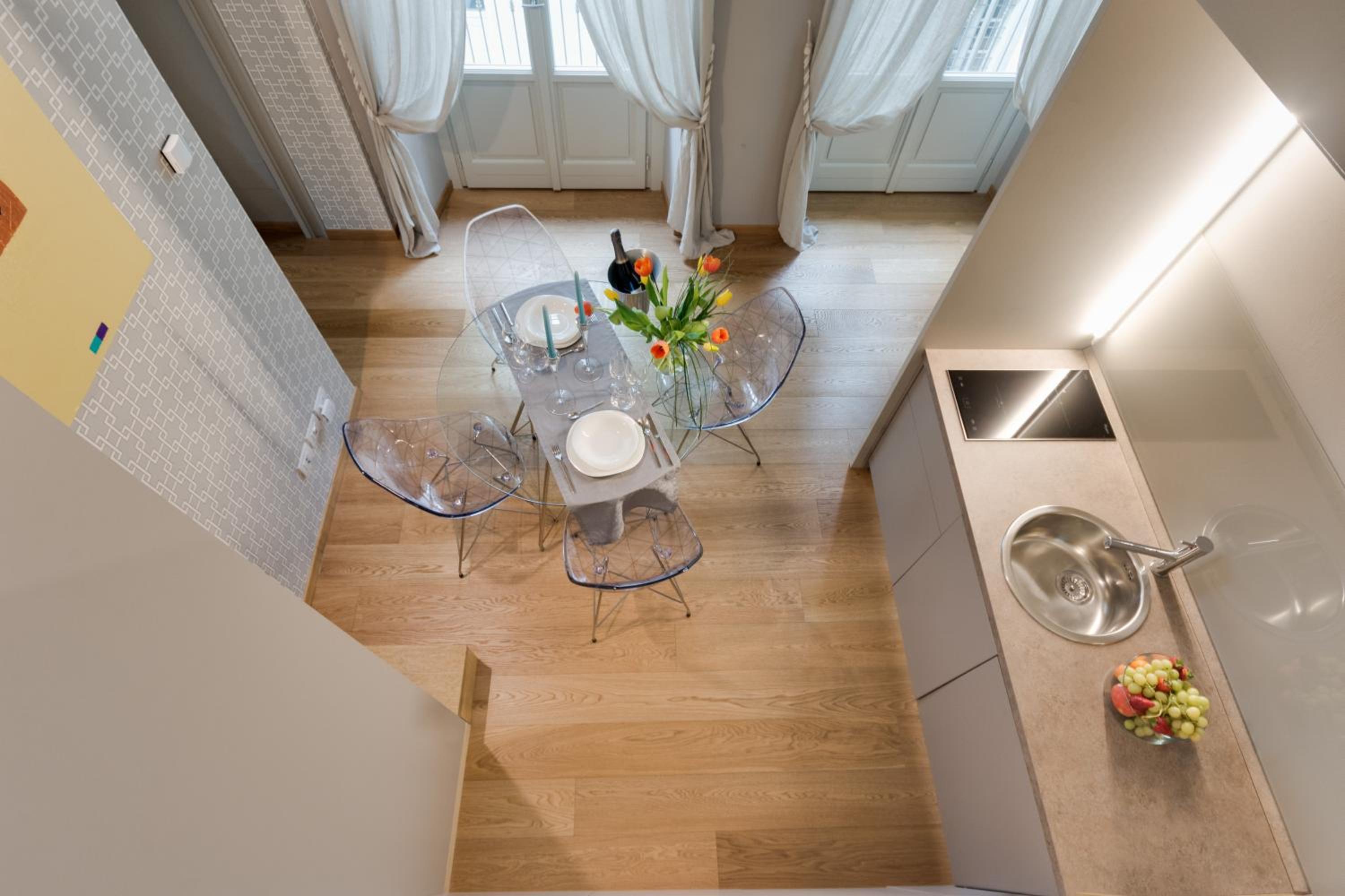Apartment with Balcony - Photo 26
