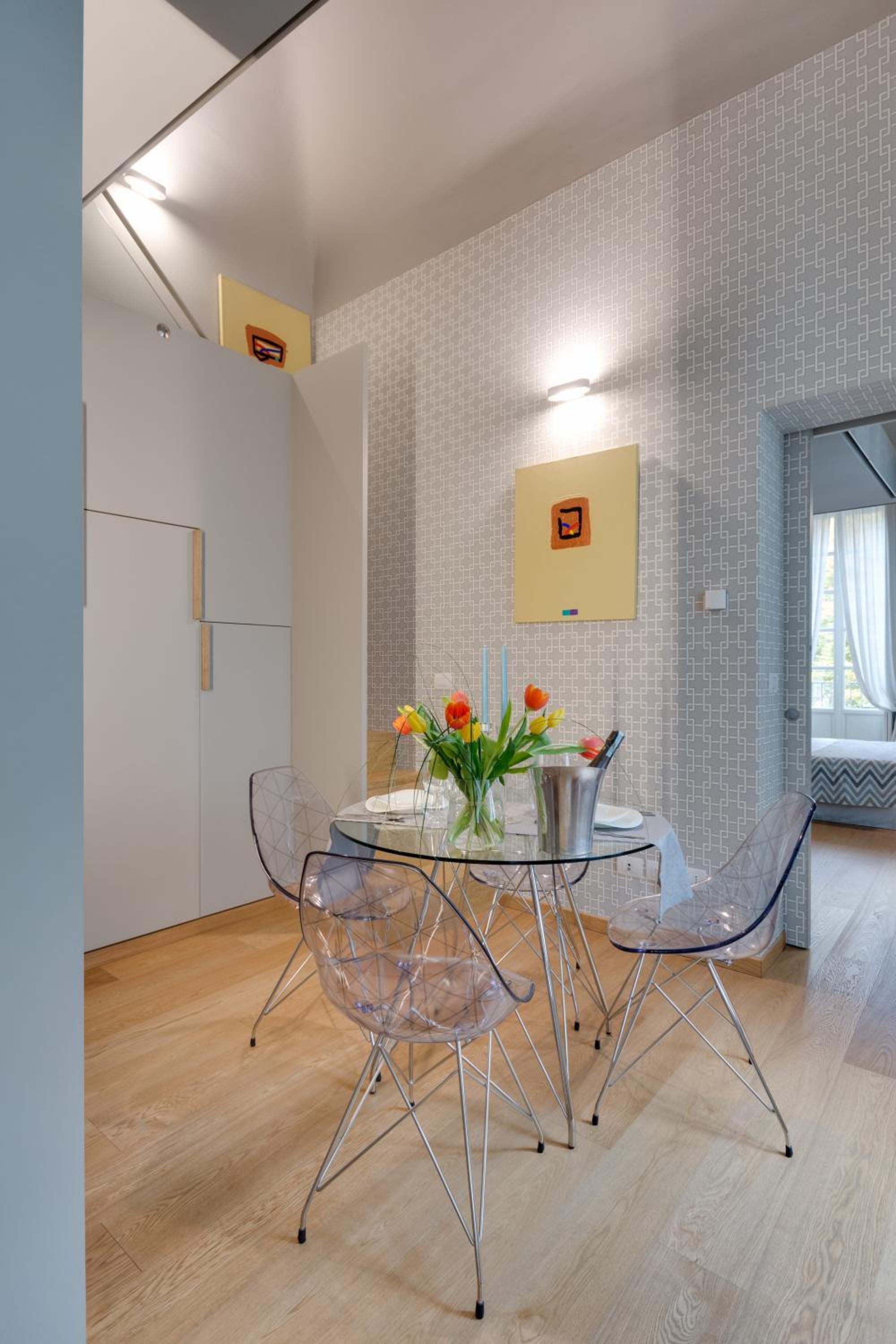 Apartment with Balcony - Photo 29