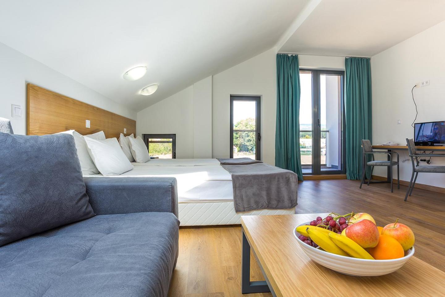 Large Double Room photo 1