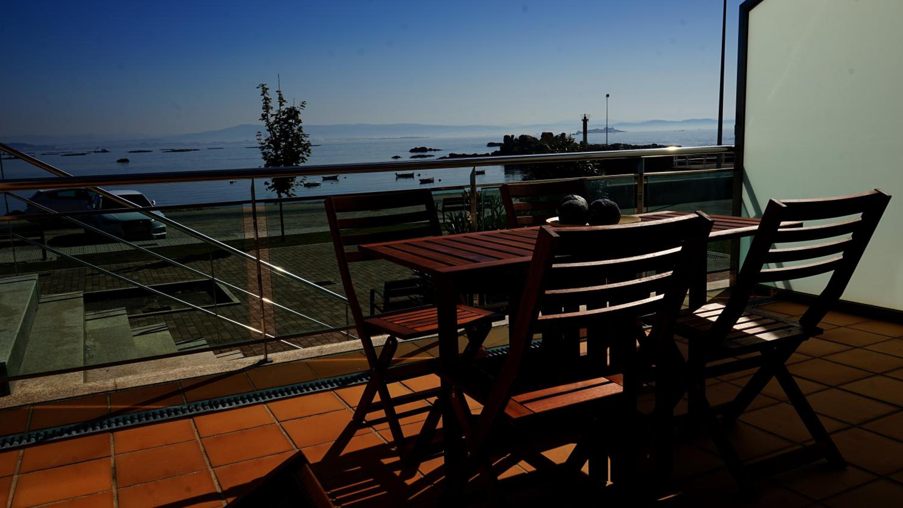 Apartamento de Dos Habitaciones con Terraza