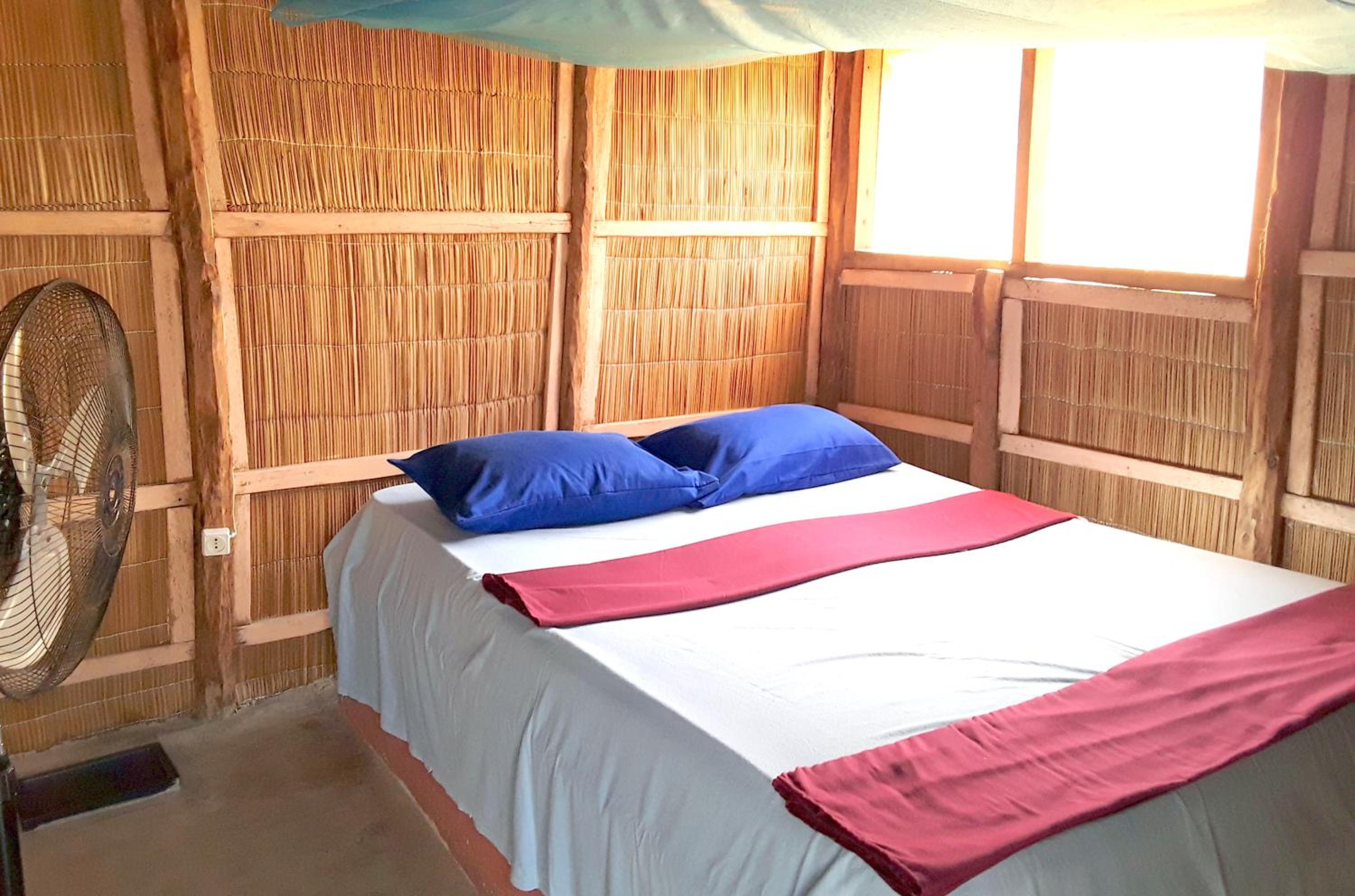 Double Room with Shared Bathroom photo 2