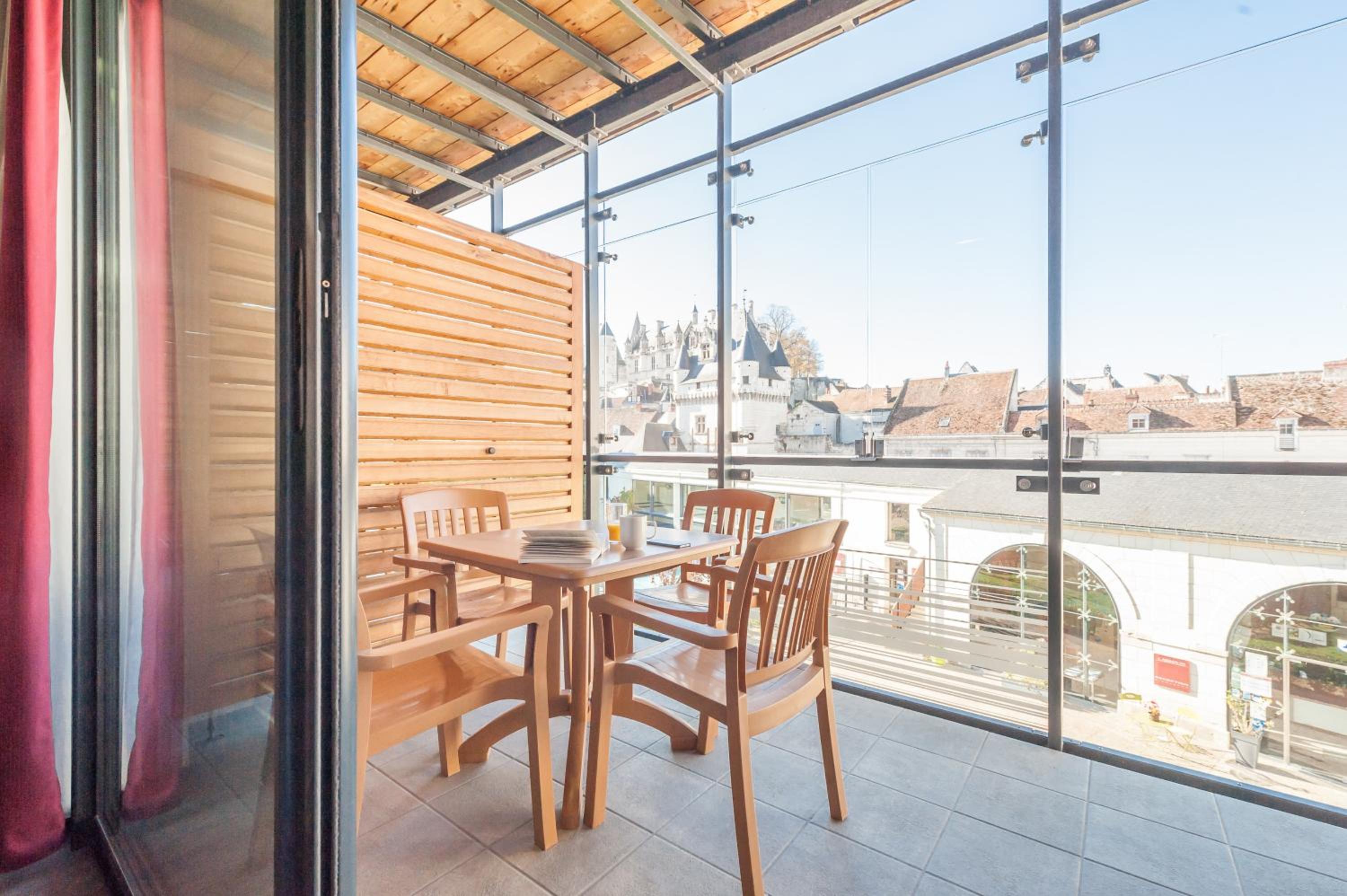 One-Bedroom Apartment with Balcony or Terrace (4 People) photo 3