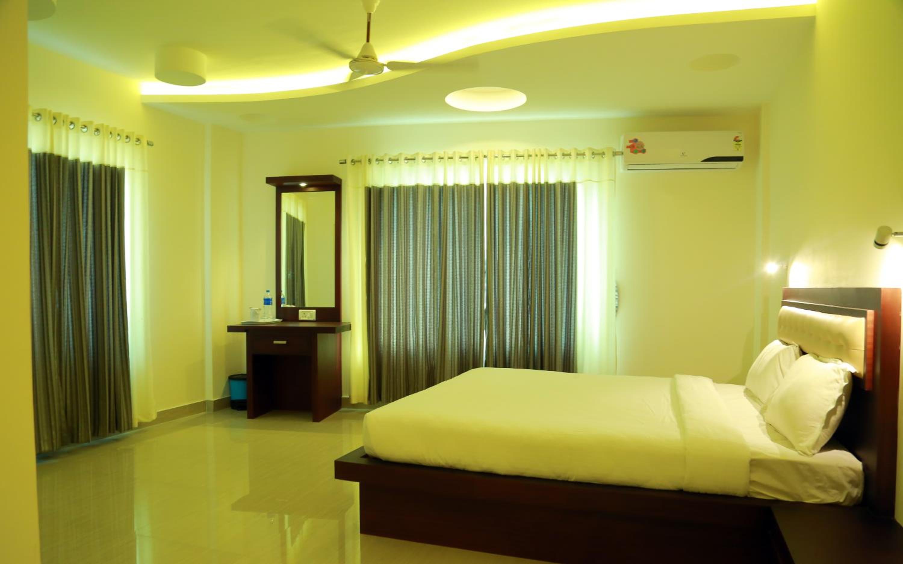 Deluxe Suite photo 3