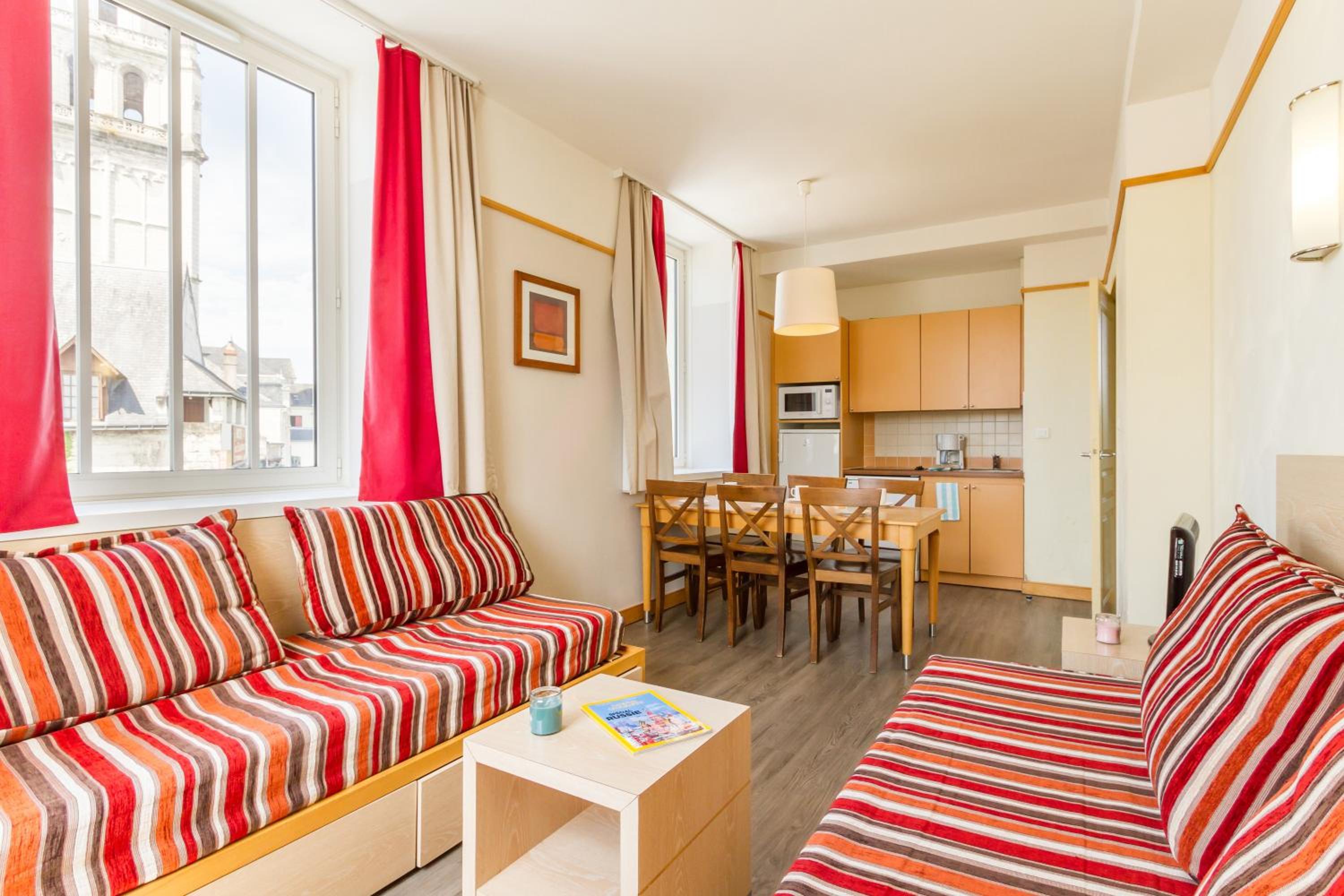 Two-Bedroom Apartment (6 People) photo 3