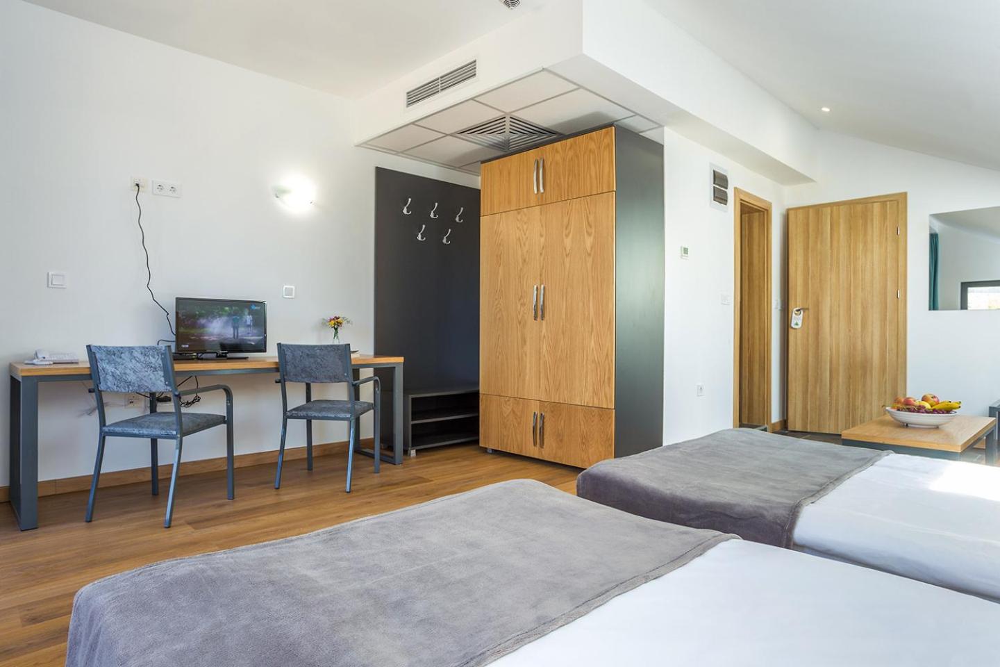 Large Double Room photo 2