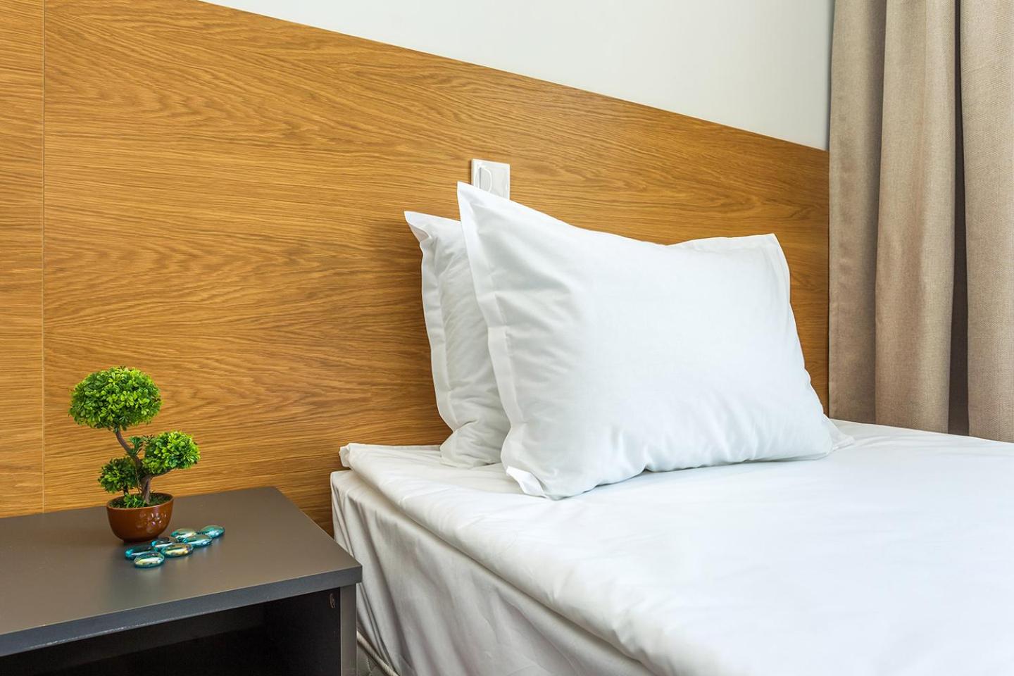 Double Room with Balcony (2 Adults + 1 Child) photo 3
