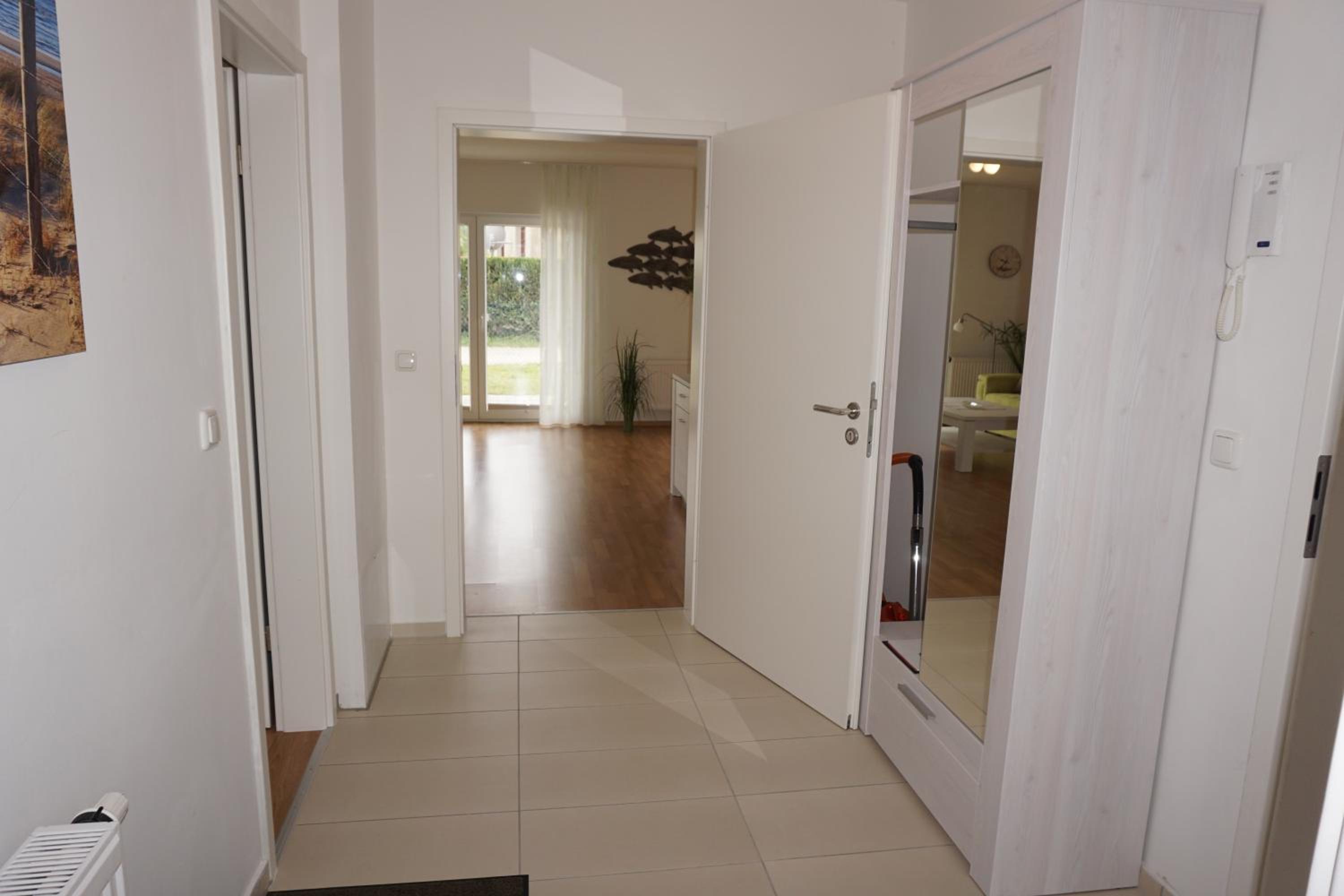 Apartment with Terrace No. 3 photo 2