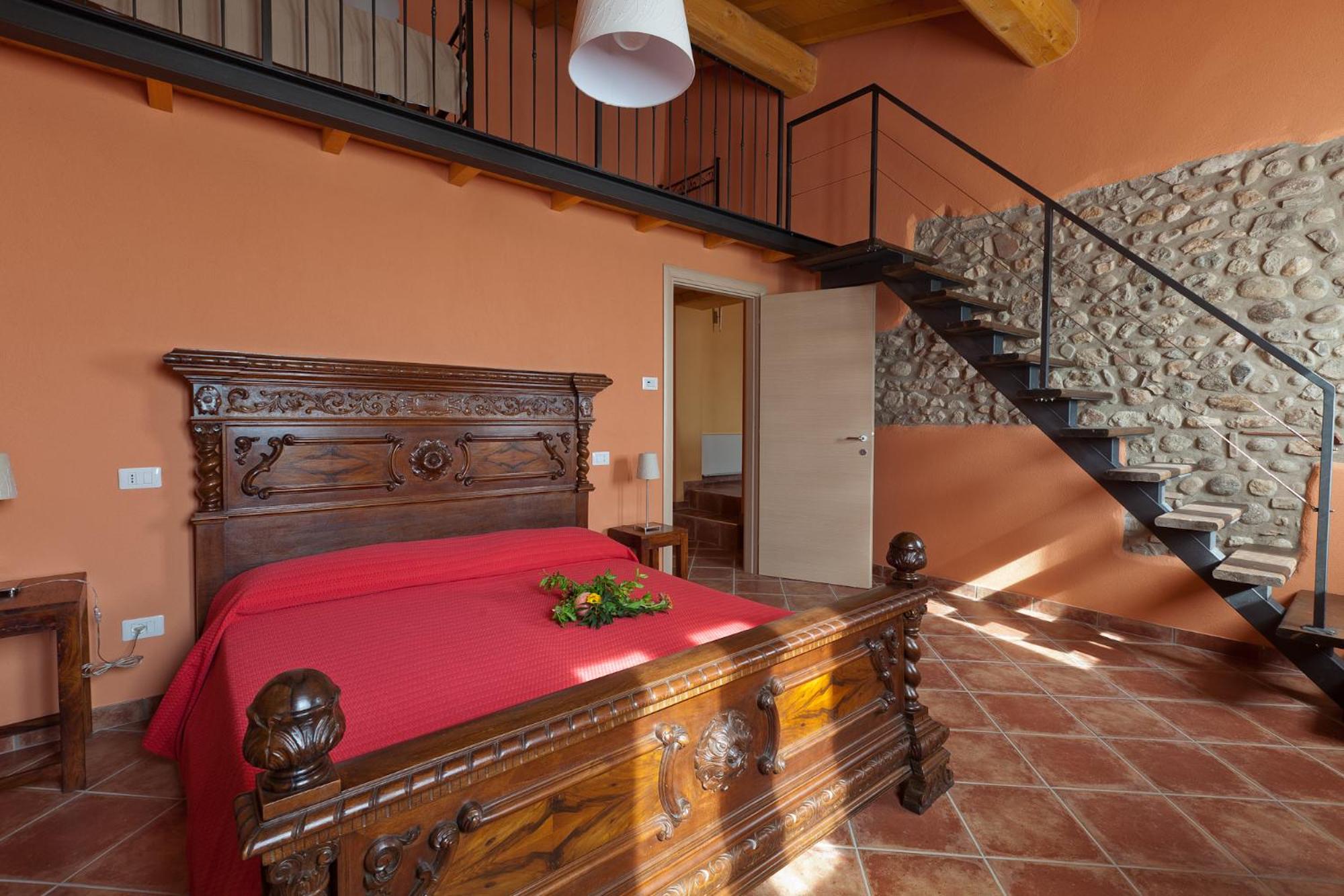 Deluxe Family Suite - Photo 1