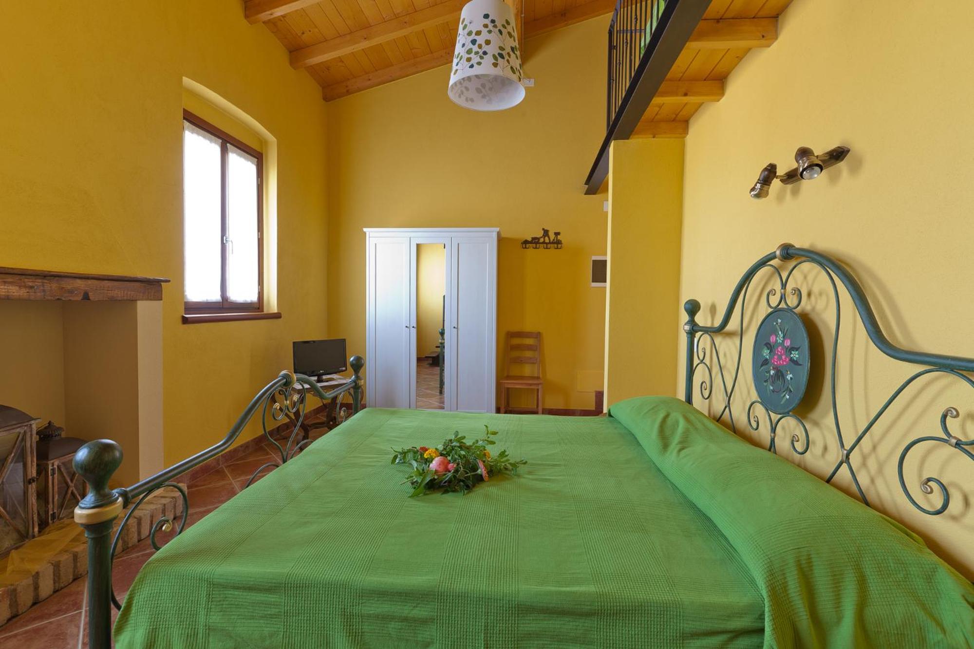Premium Quadruple Room - Photo 4