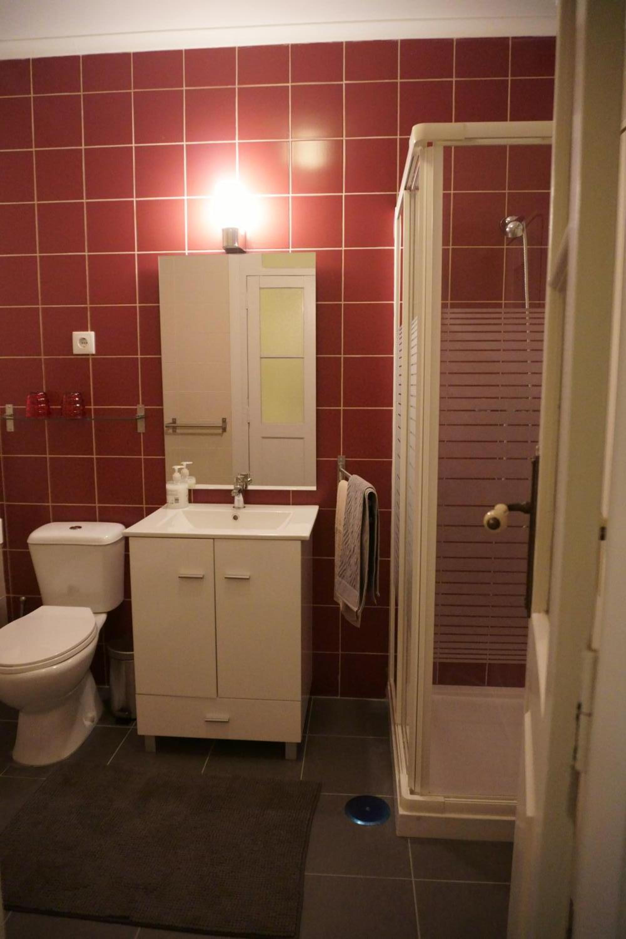 Two-Bedroom Apartment - Photo 4