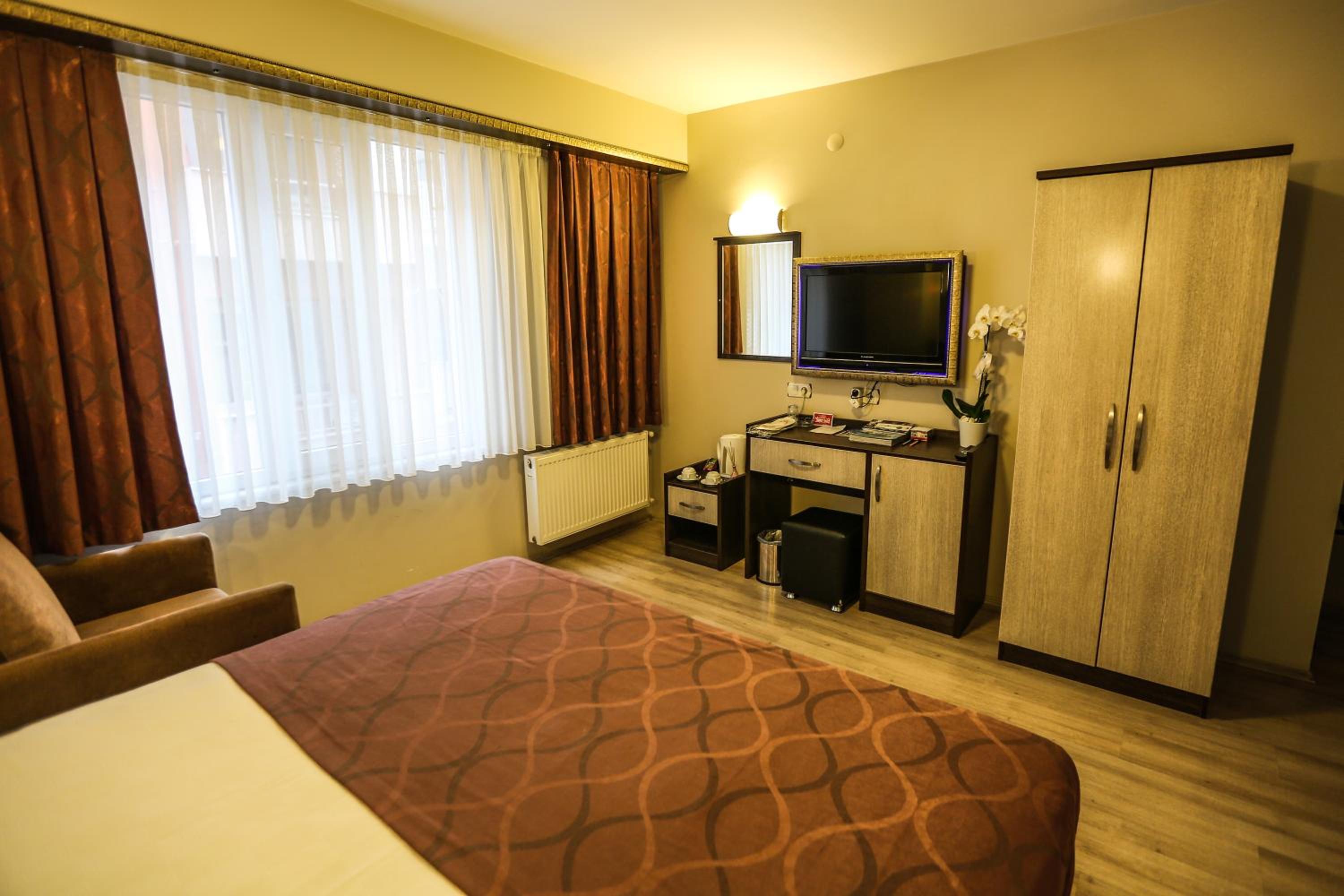 Double Room - Photo 4