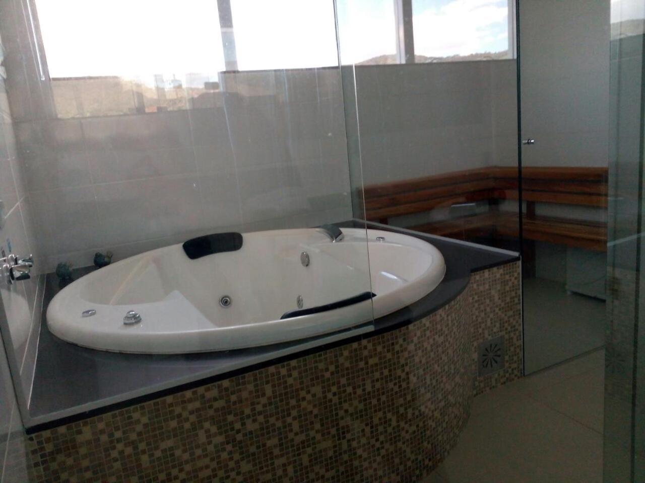 Deluxe Suite photo 2