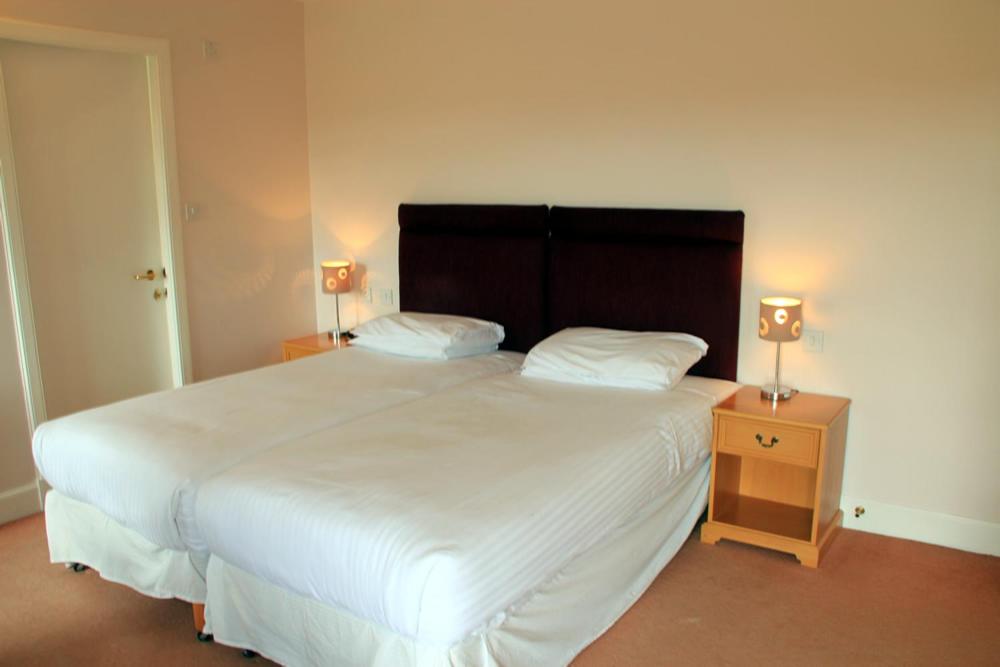 Double Room - Photo 6