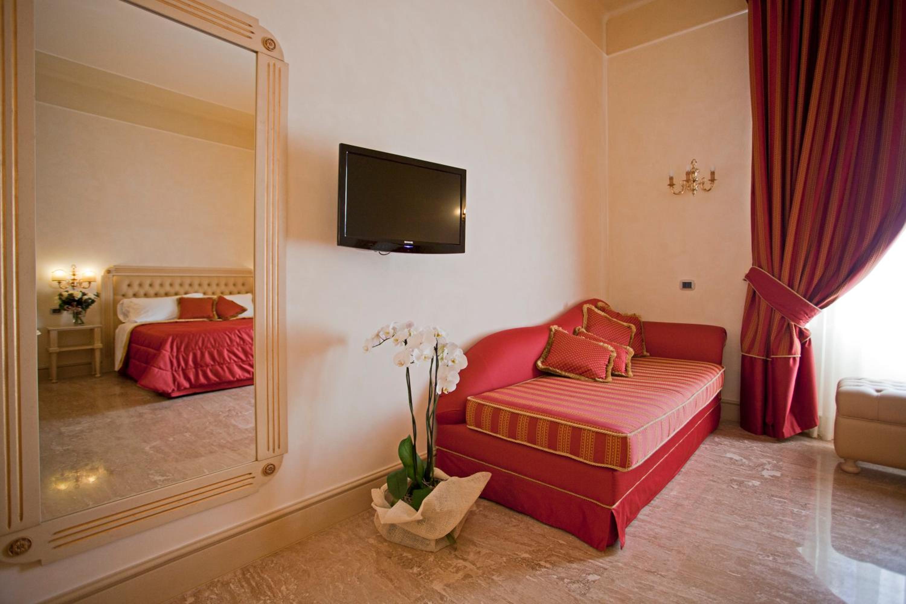 Triple Room - Photo 2