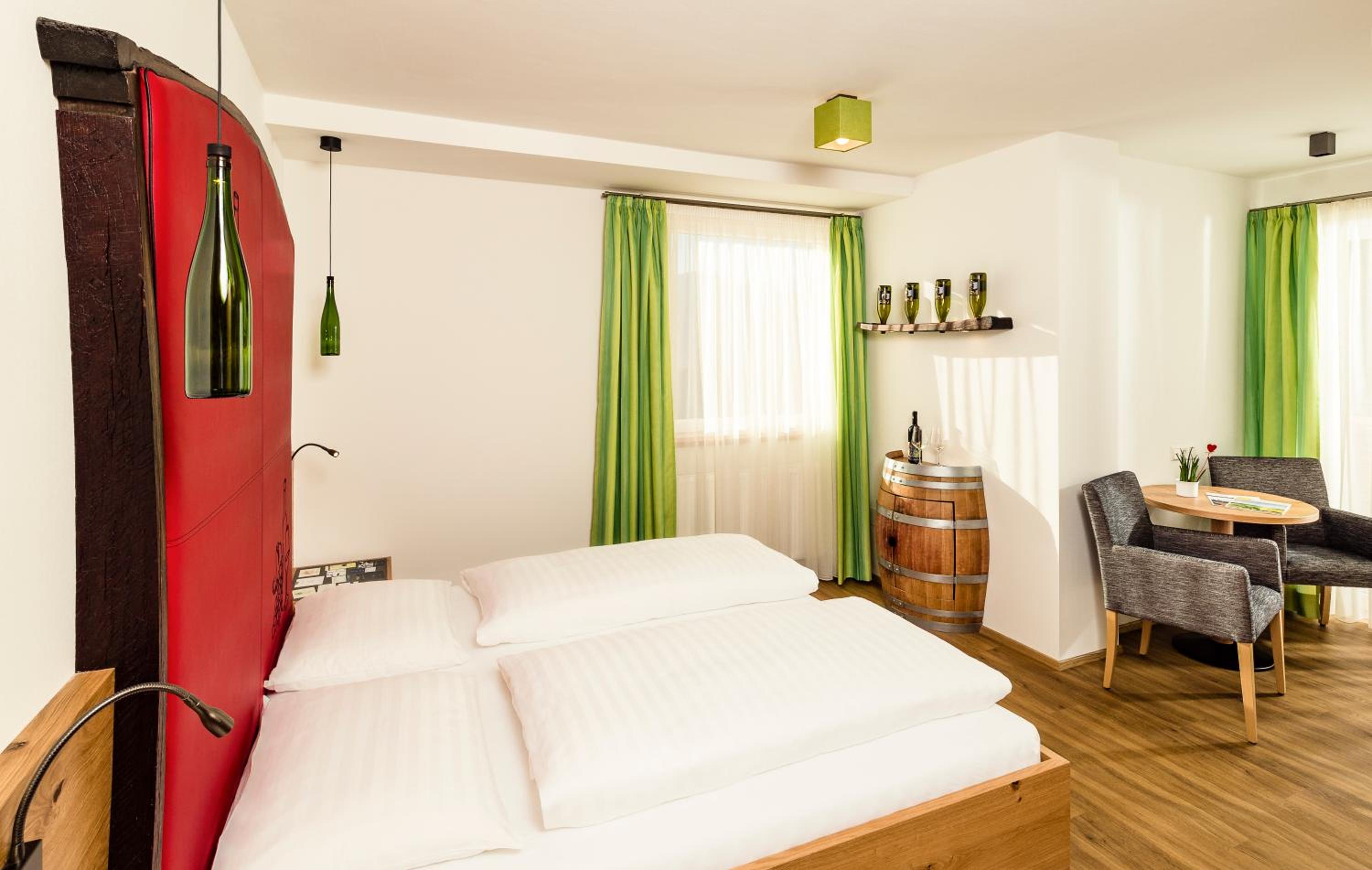 Deluxe Double Room with Balcony photo 2