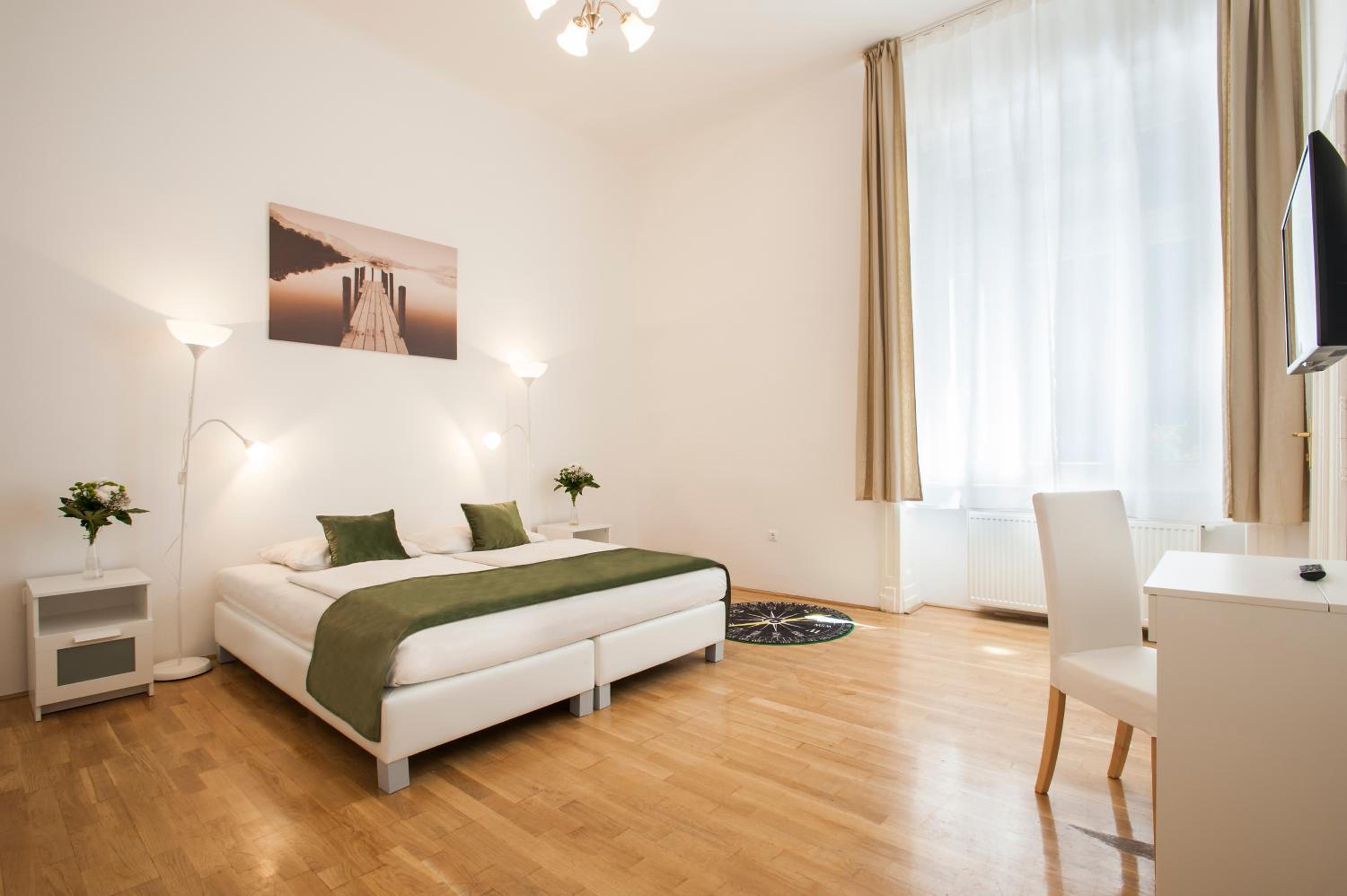 Superior Two-Bedroom Apartment - Photo 1