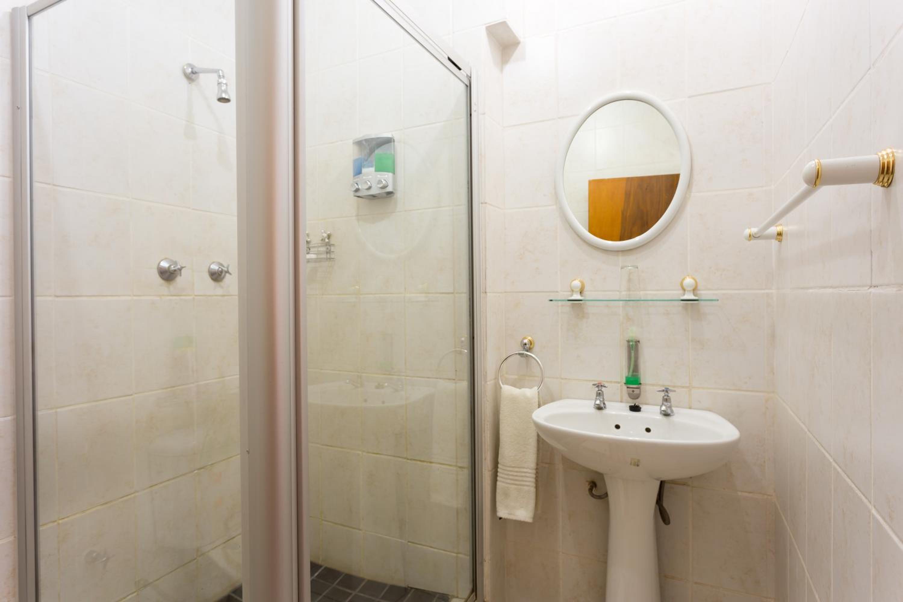 Comfort Triple Room with Shower photo 2