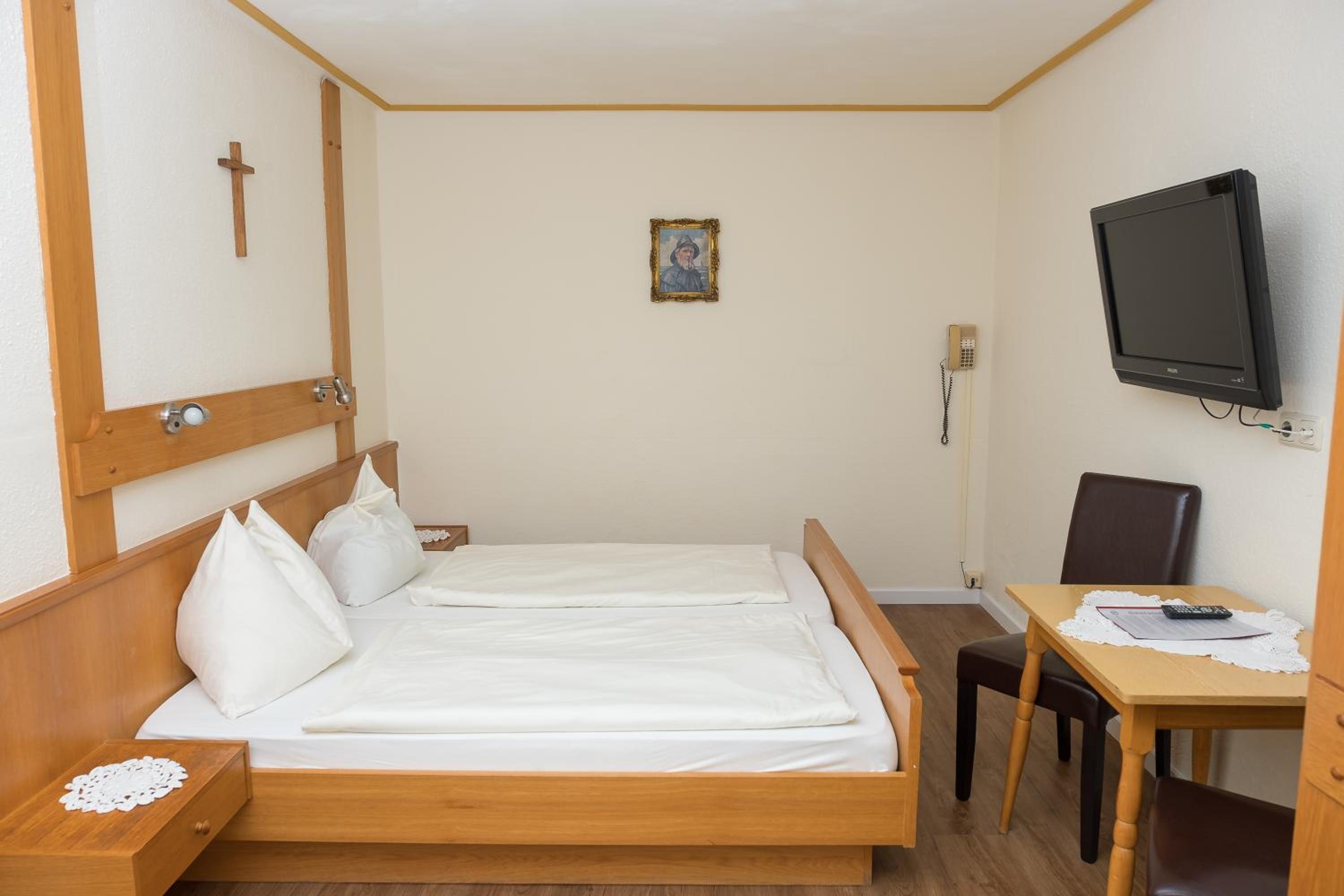 Quadruple Economy Apartment - Photo 5