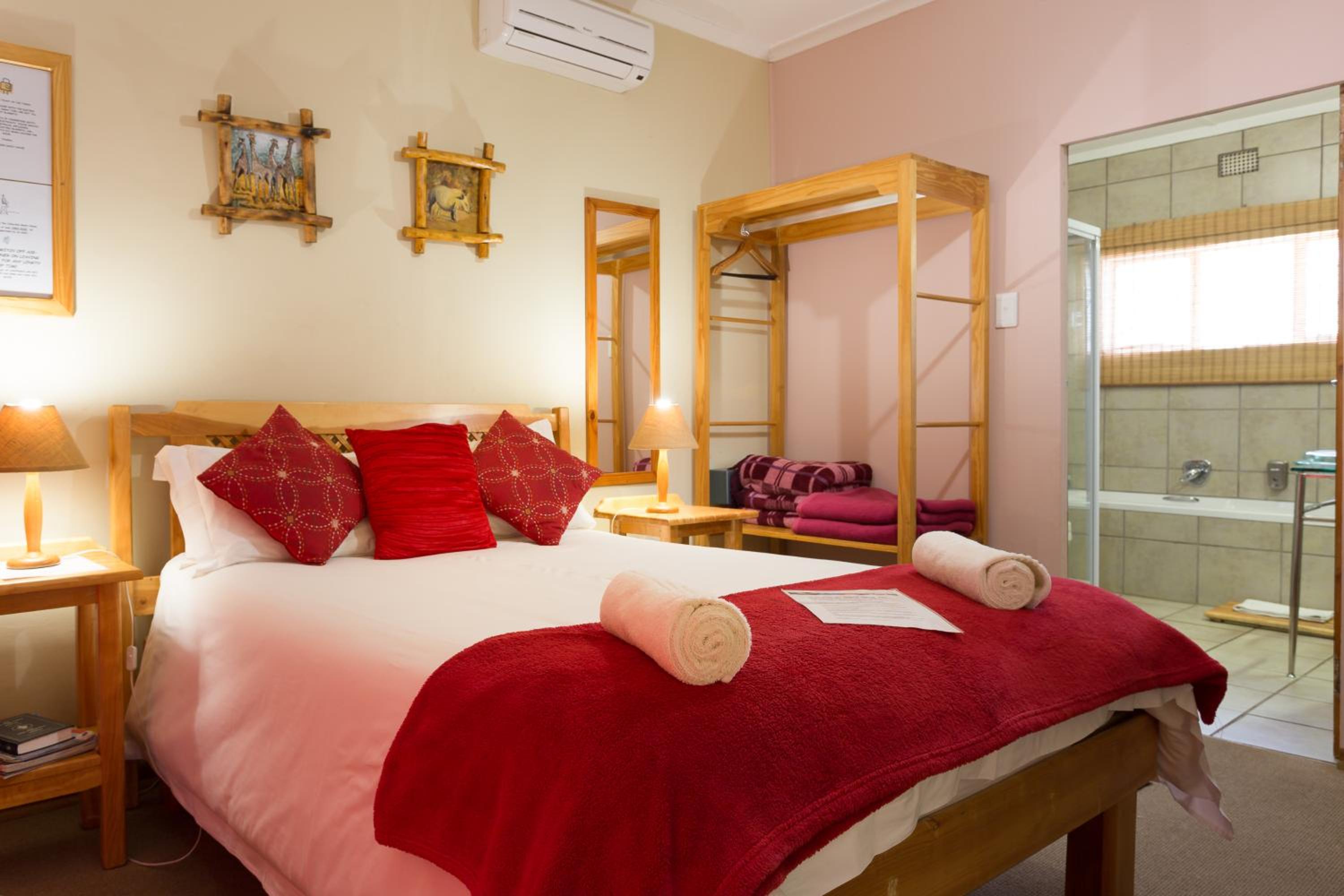 Queen Room with Garden View photo 1