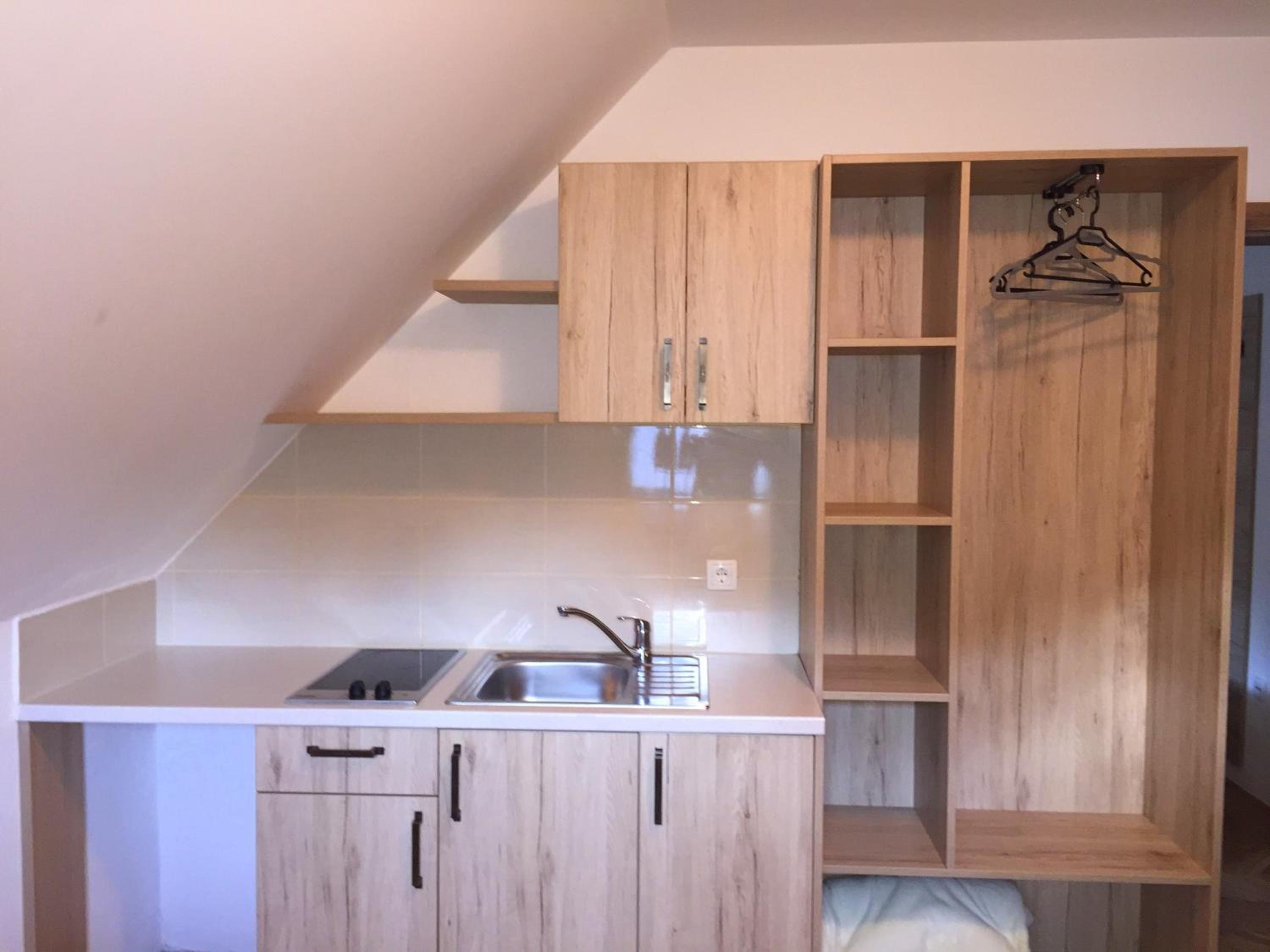 One-Bedroom Apartment - Photo 12