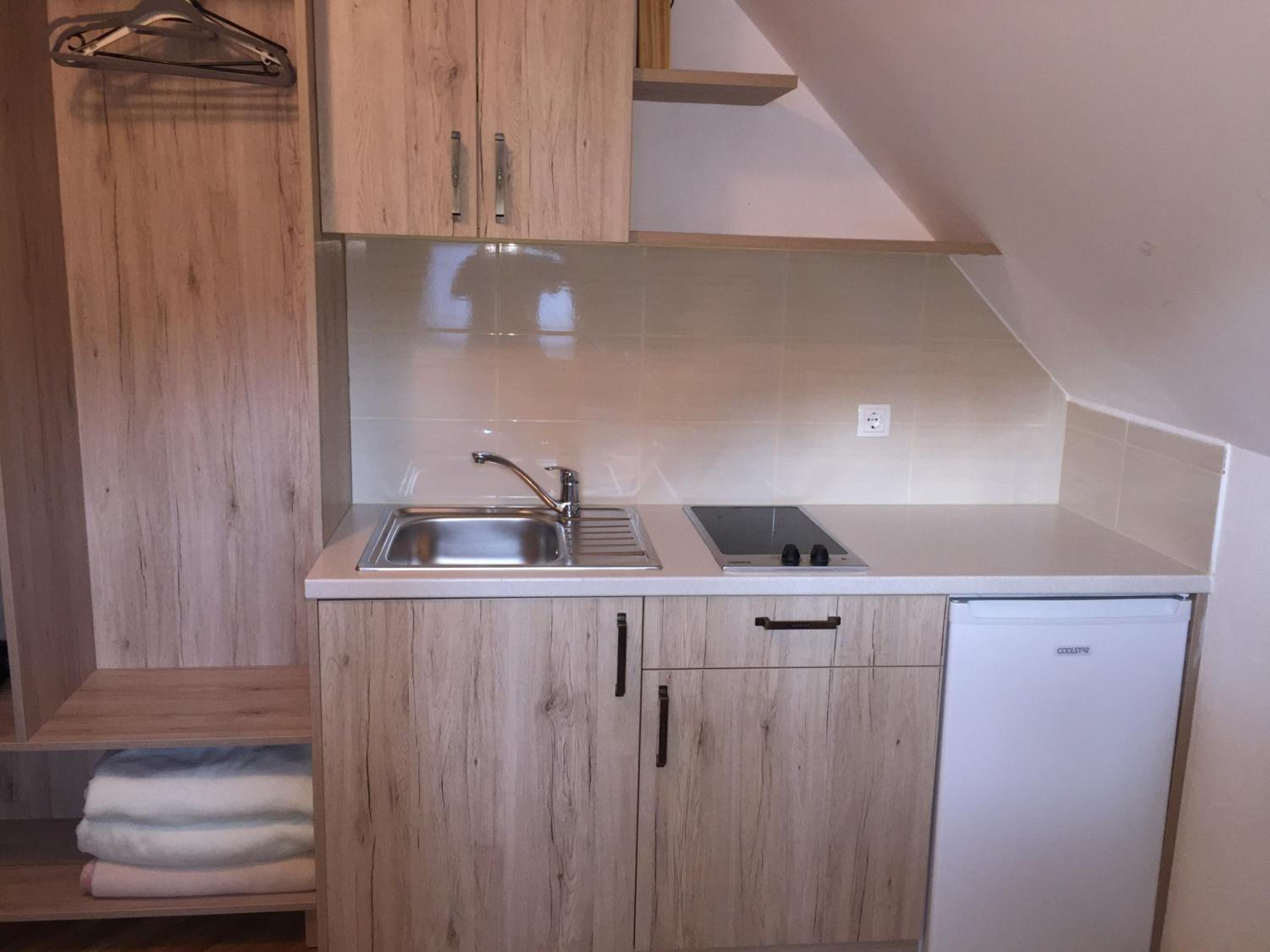 One-Bedroom Apartment - Photo 13